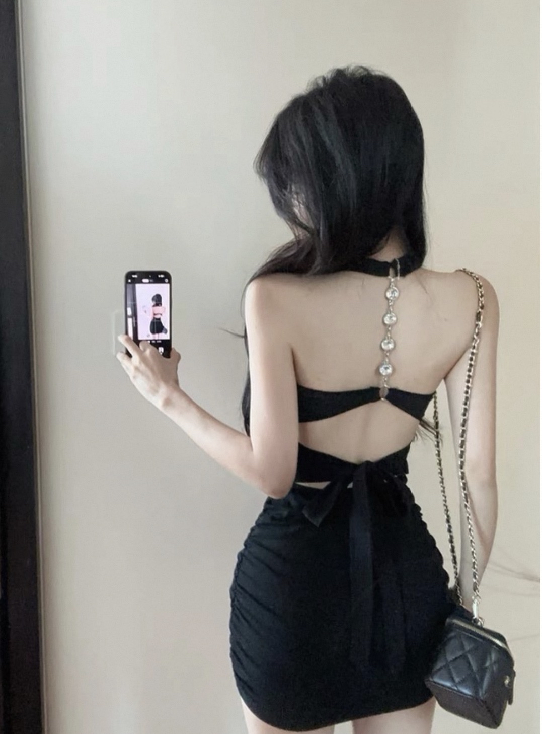 名媛链条挂脖绑带晚礼服纯欲性感露背连衣裙