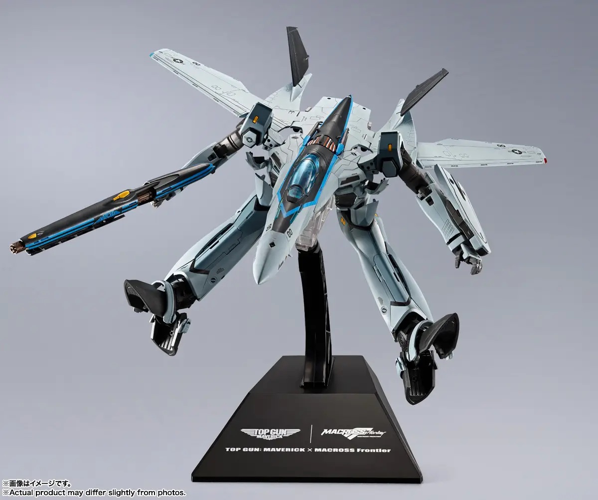 DX CHOGOKIN VF-25 MESSIAH VALKYRIE Top Gun: Maverick Ver.