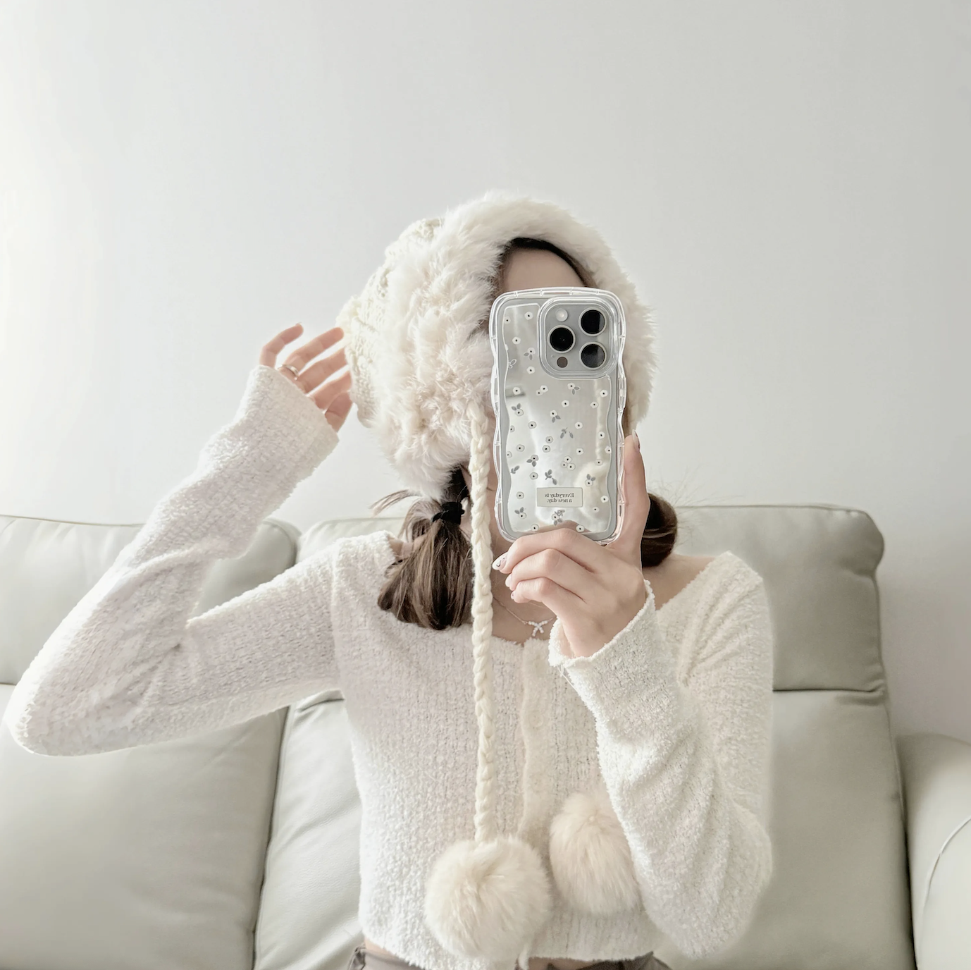 【FlowerBox VOL.42*BEIGE*】波浪邊框鏡面 iPhone Case