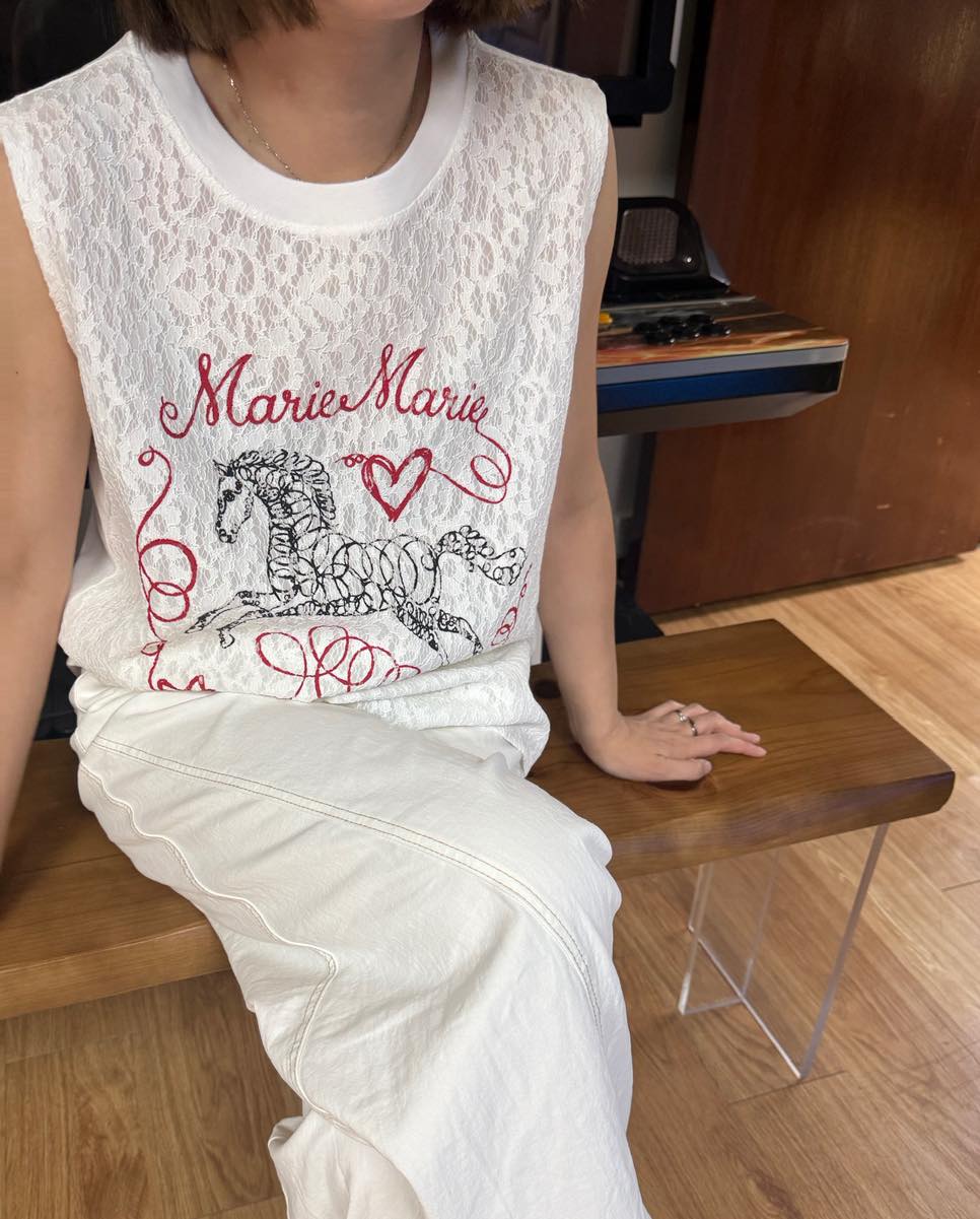 木馬印花鏤空lace背心