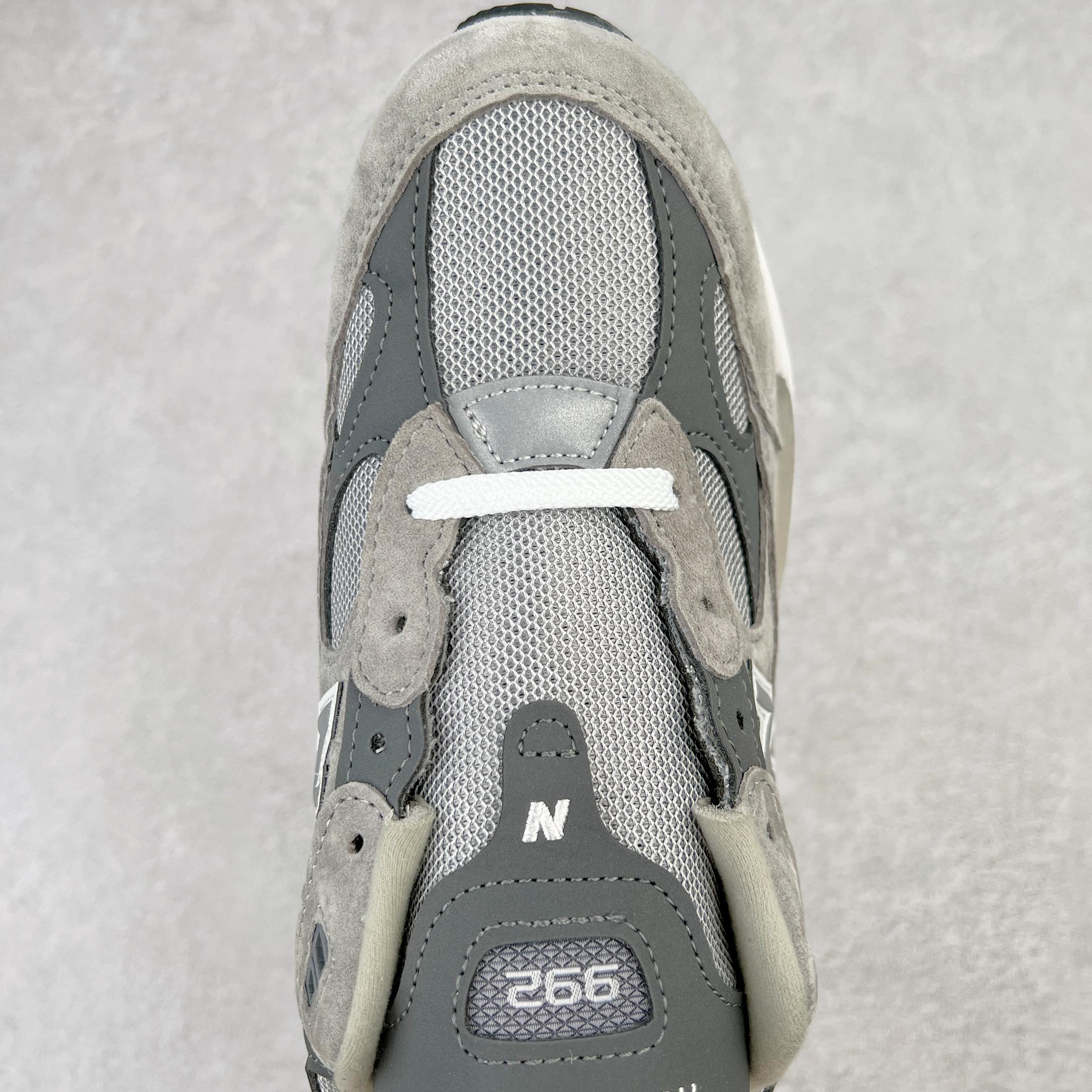 New Balance 992 M992GR