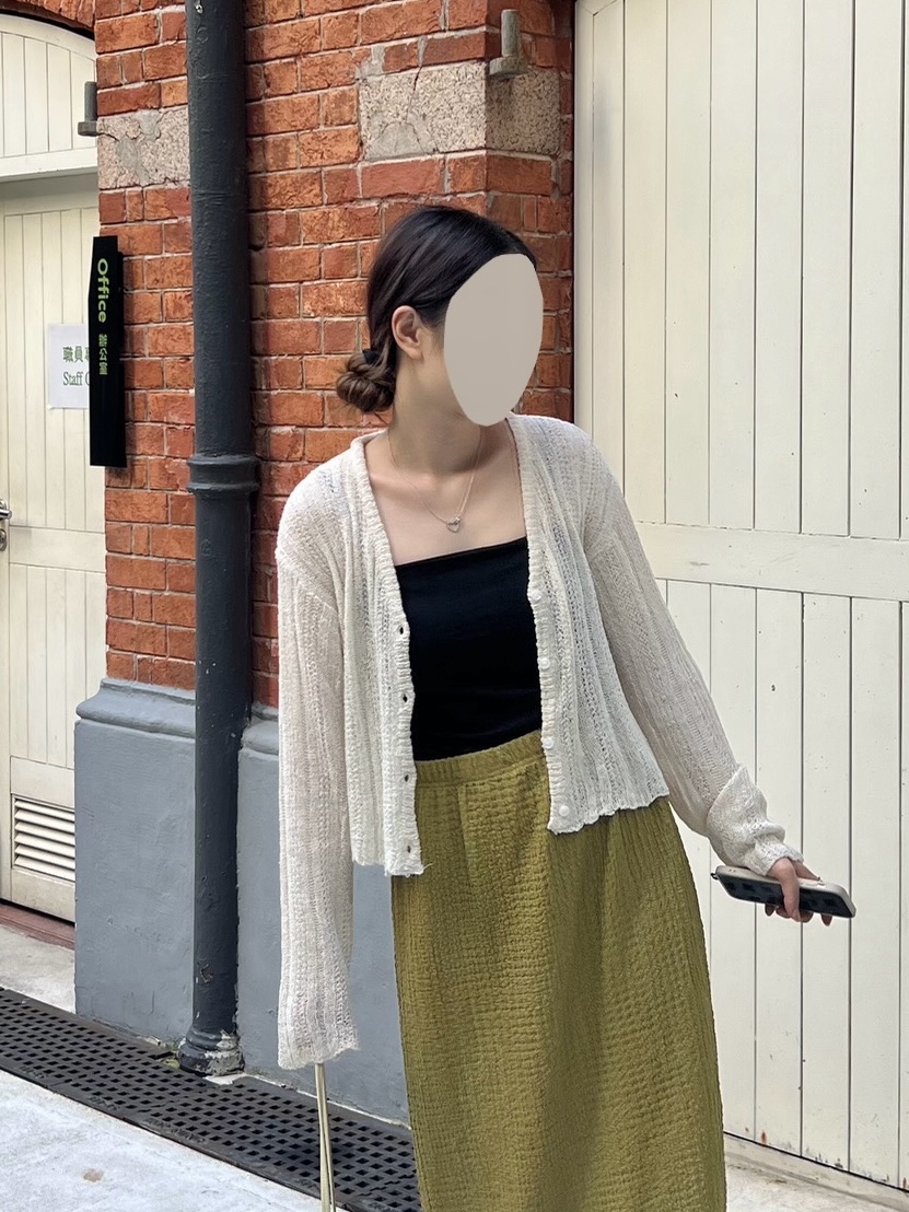 必備甜價紙片人短版上衣 