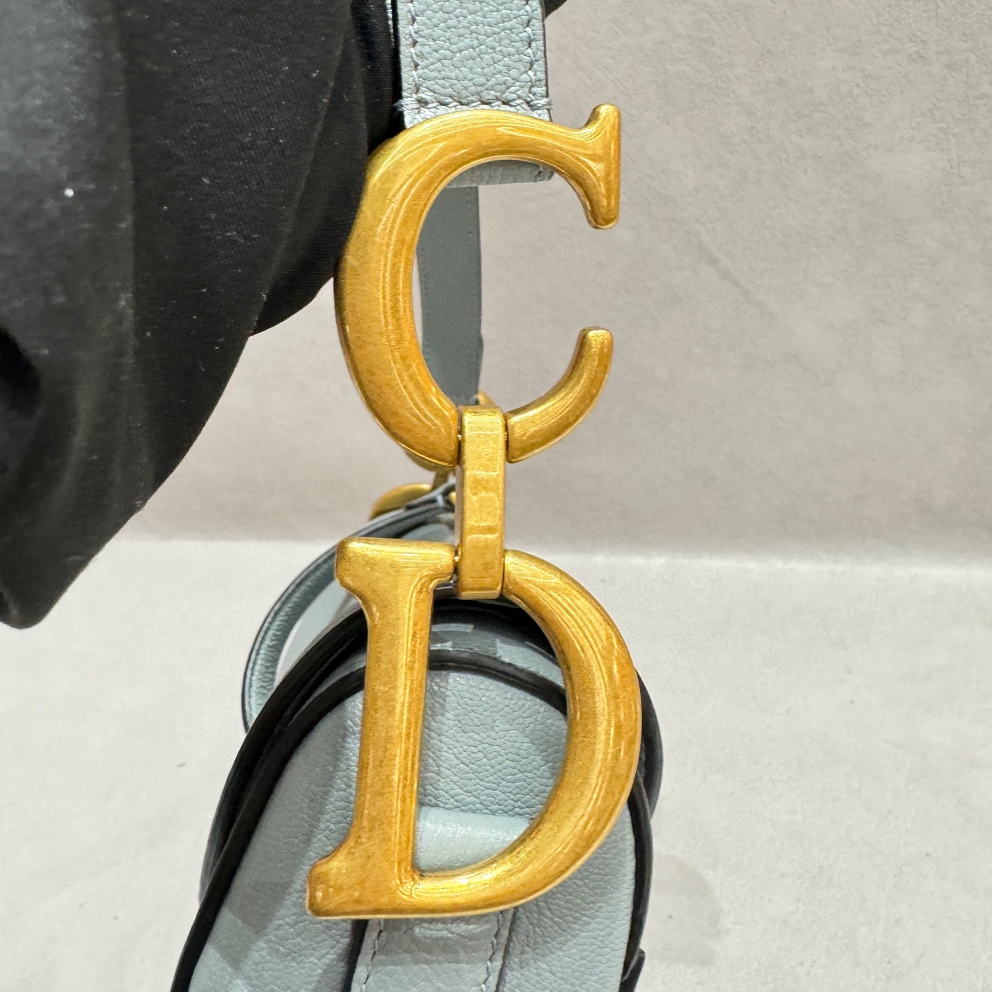 【預訂貨品】Dior全皮霧霾藍馬鞍包