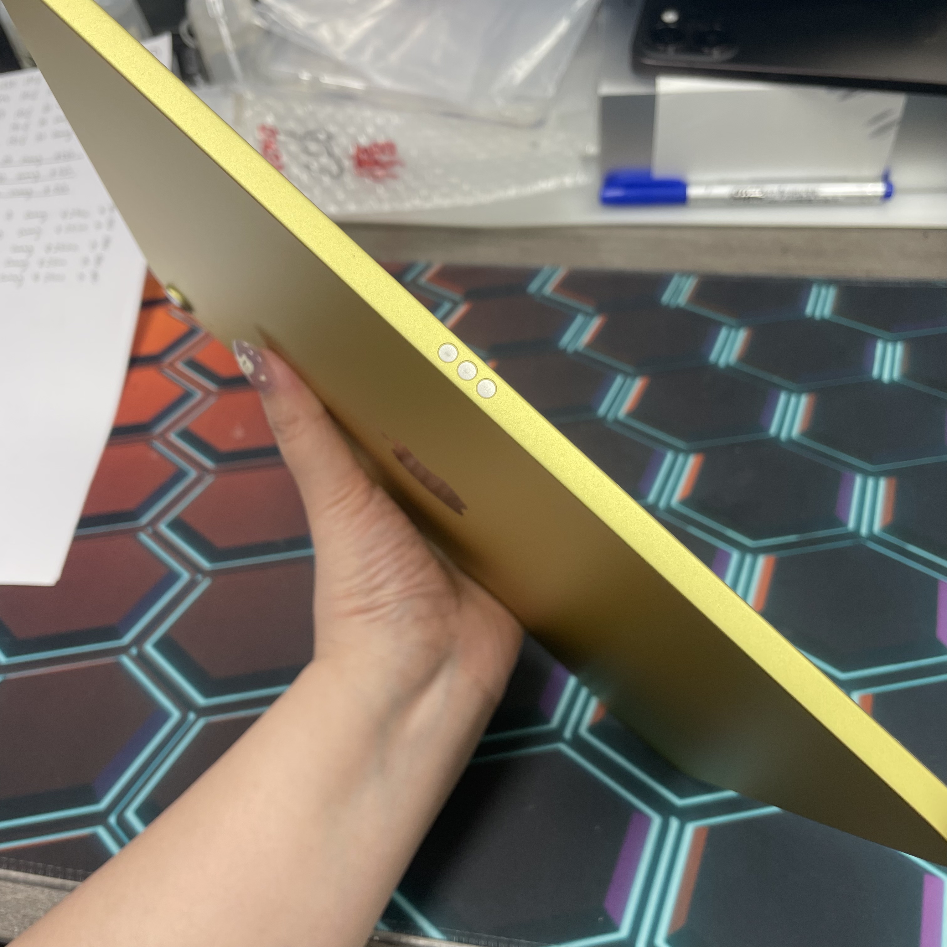 *6788 iPad 11 未使用品 256GB WIFI版 黃色 yellow