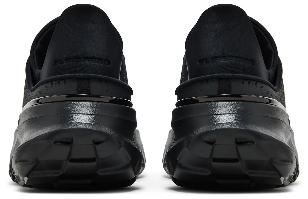 Under Armour SlipSpeed Mega 黑色 （全球代購） 參考價格HKD$900起