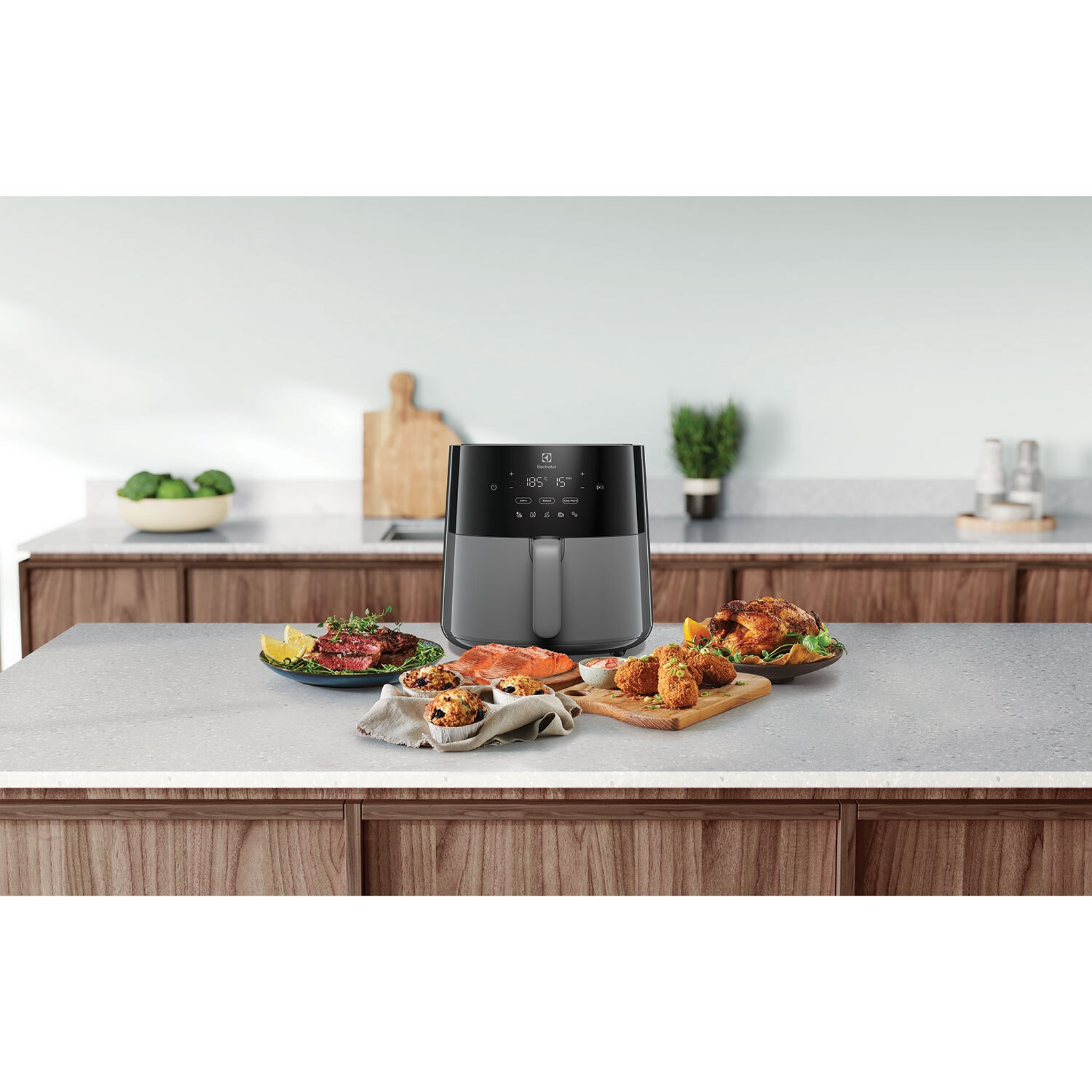 Electrolux UltimateTaste 500 Compact Air Fryer (E5AF1-600P)