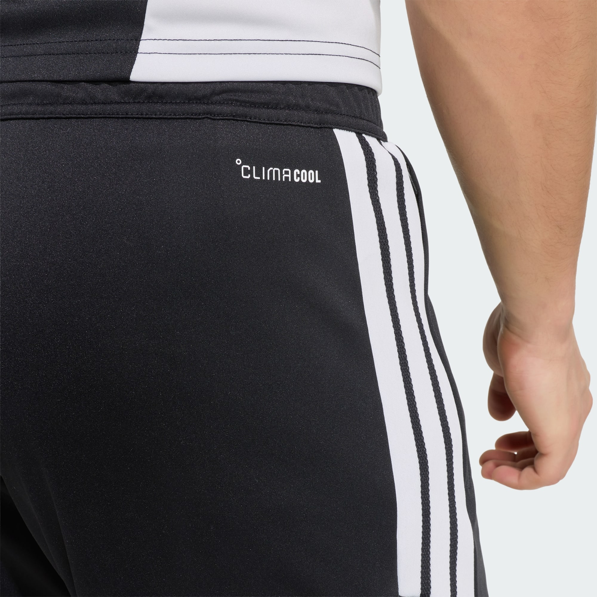 Adidas Liverpool 利物浦 2026-27 Tiro 黑色訓練短褲 KB5776