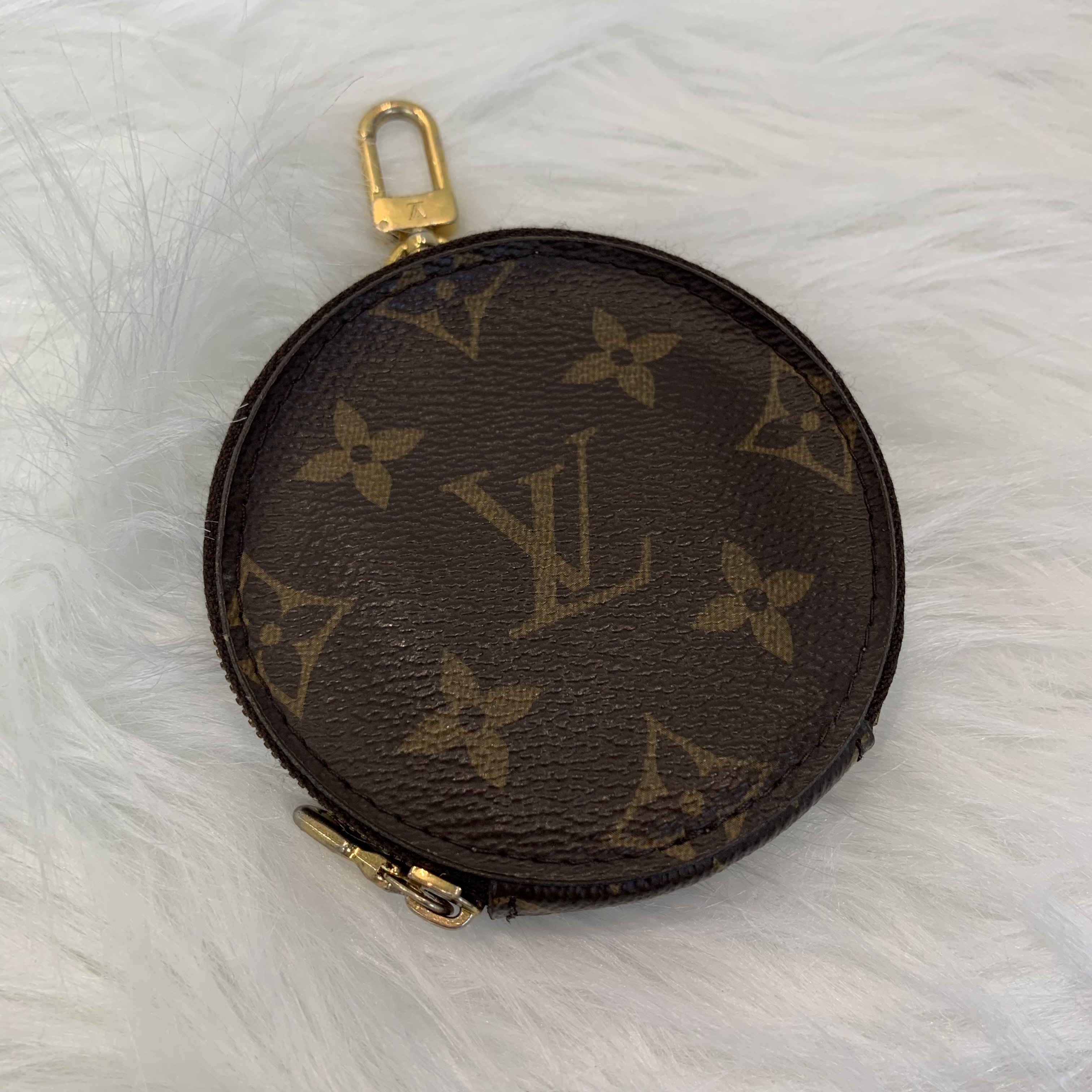 LV老花五合一金扣手挽肩背棕色包