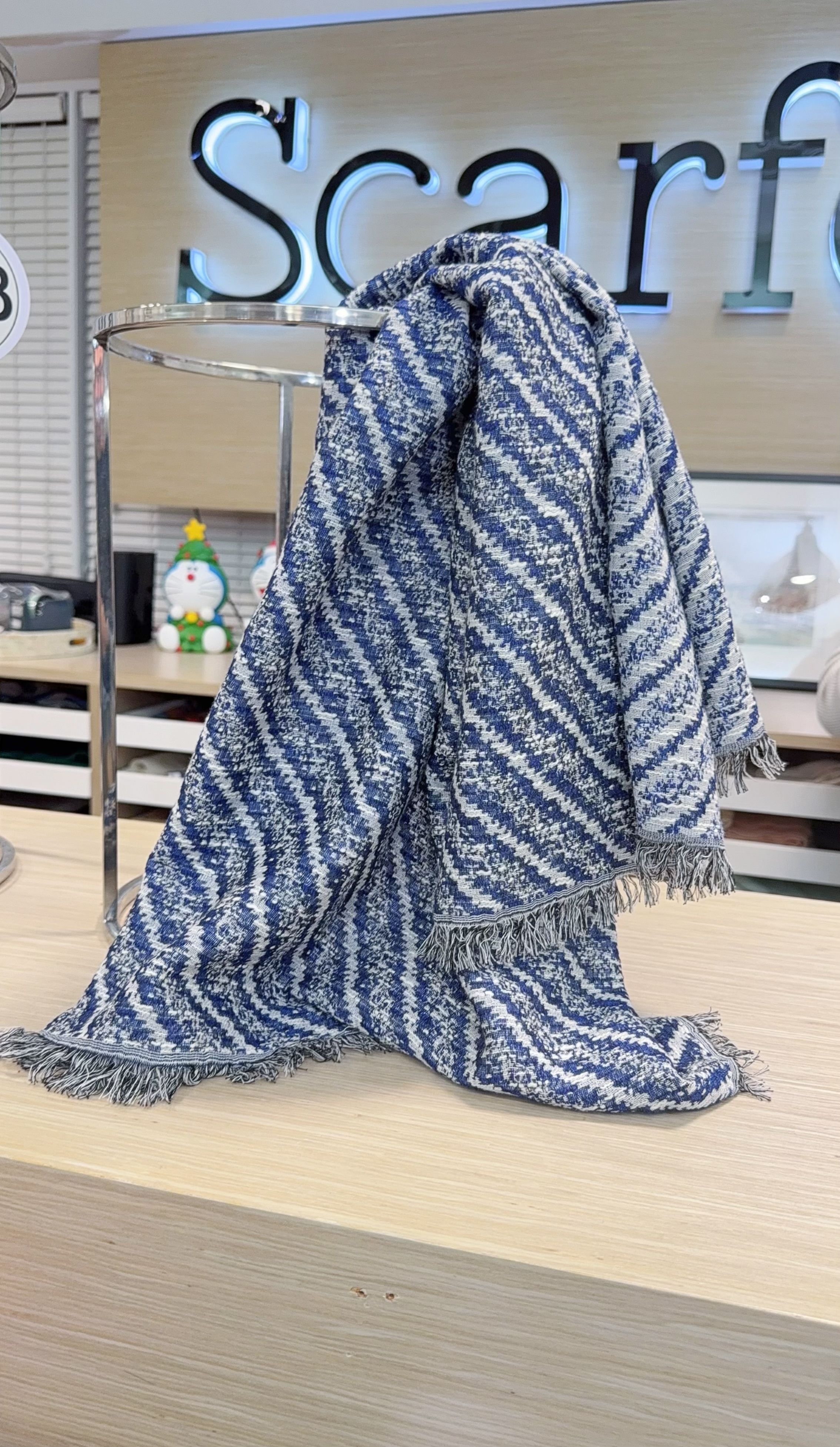 Scarfesia A24 701403372