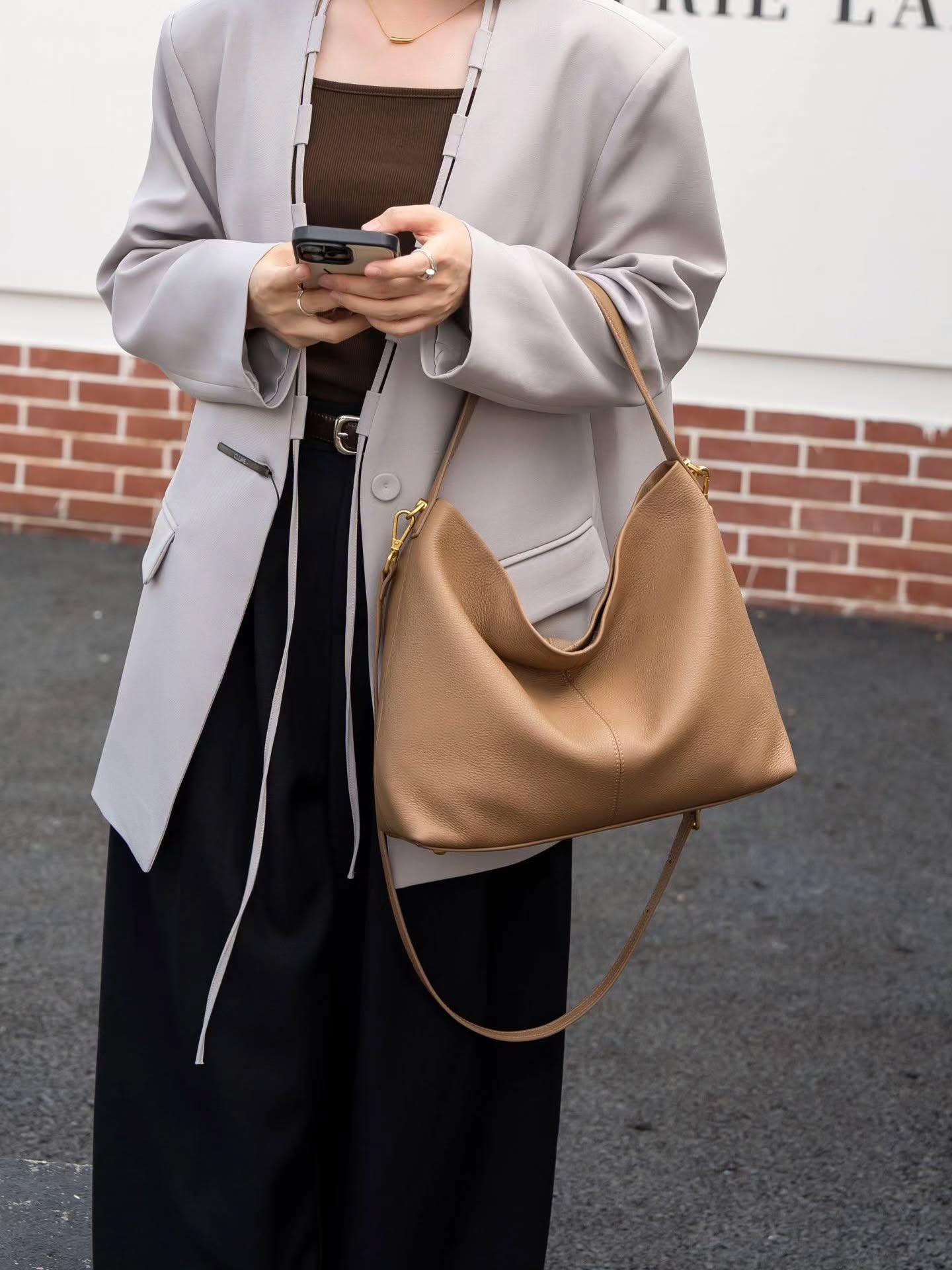 5715# 新款大号腋下包🇨🇳