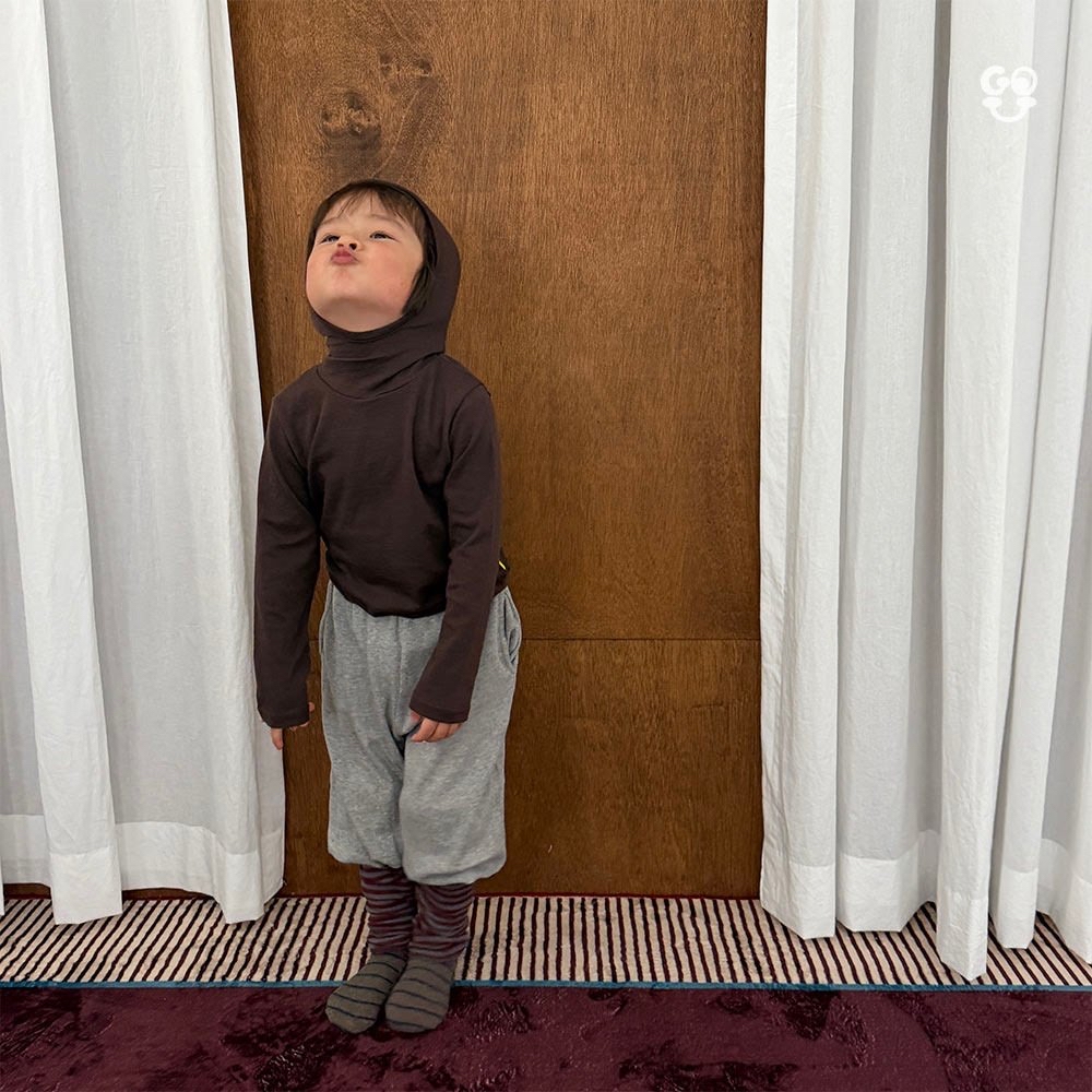 GOU | Versatile Hooded Turtleneck (with mom)