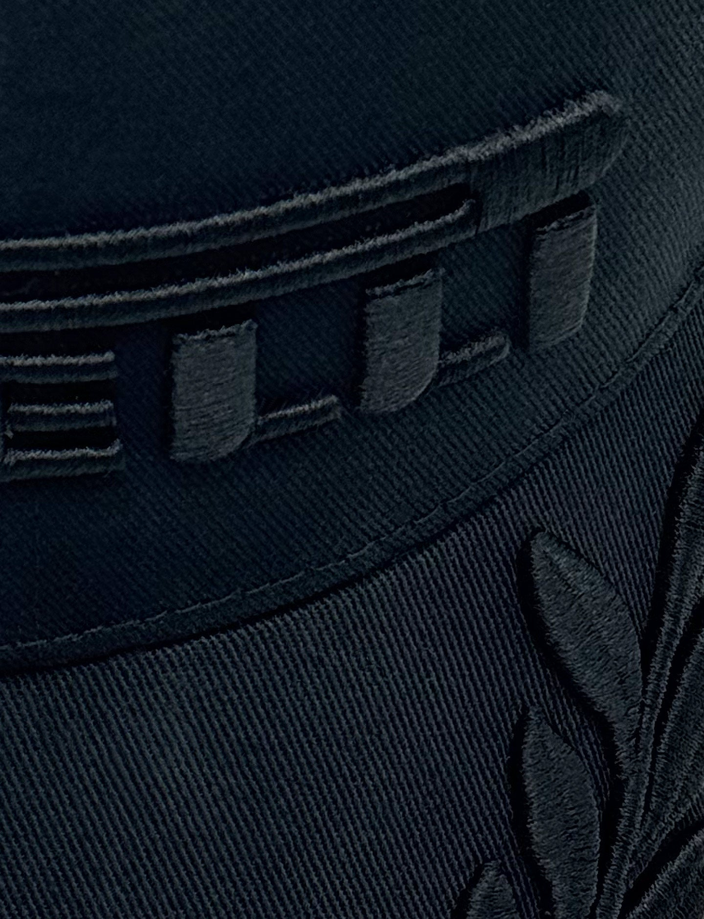 F1 Pirelli倍耐力全黑 "Lights Out" 特別版冠軍帽 PIRPC-0135