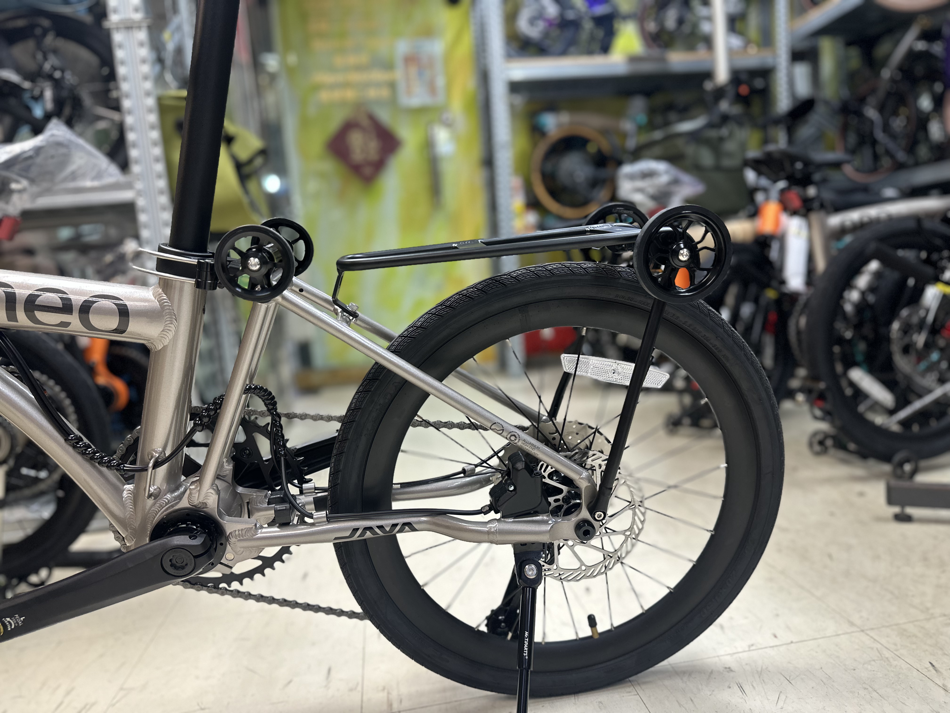 Java Neo 406 20” ODi 專用貨架 附送80 mm加大轆仔兩個