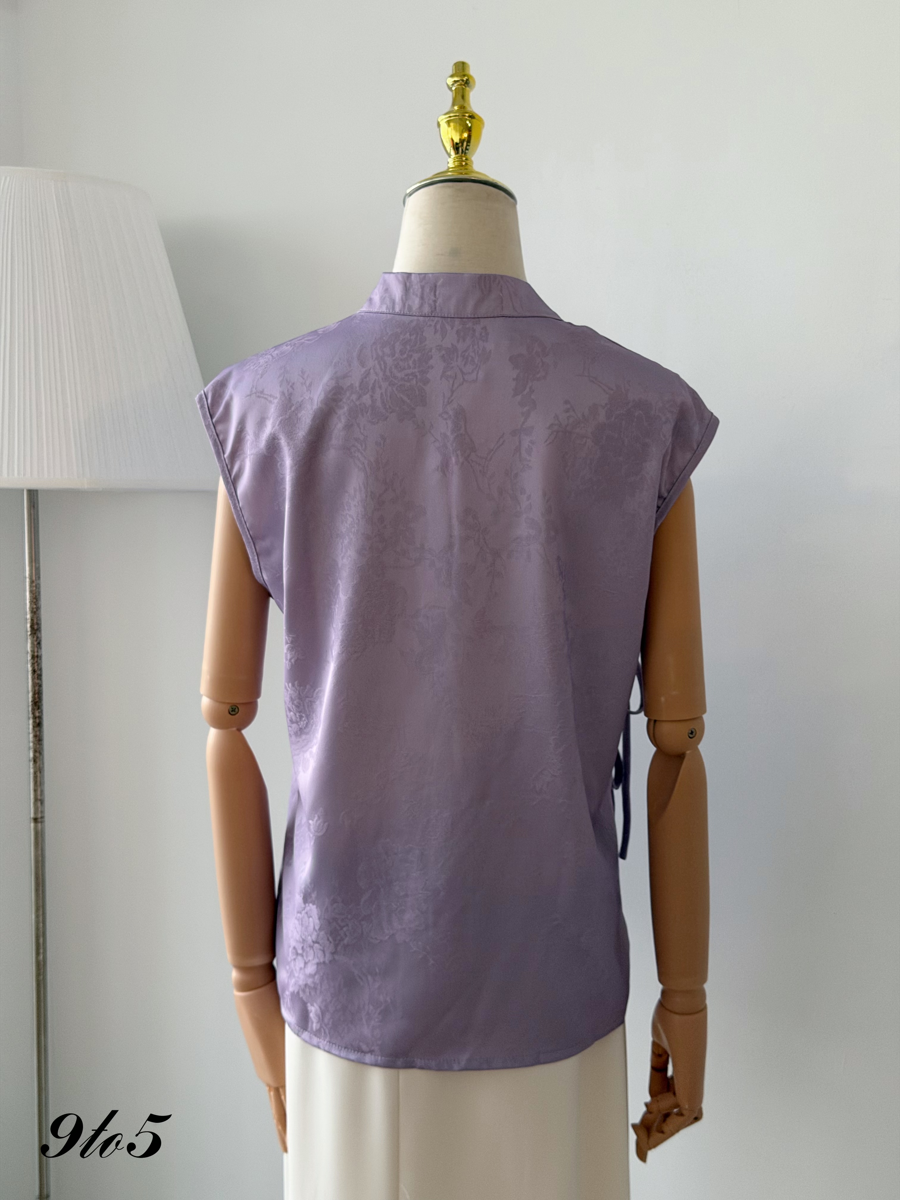 T4487 Sleeveless Floral Cheongsam Top - Purple