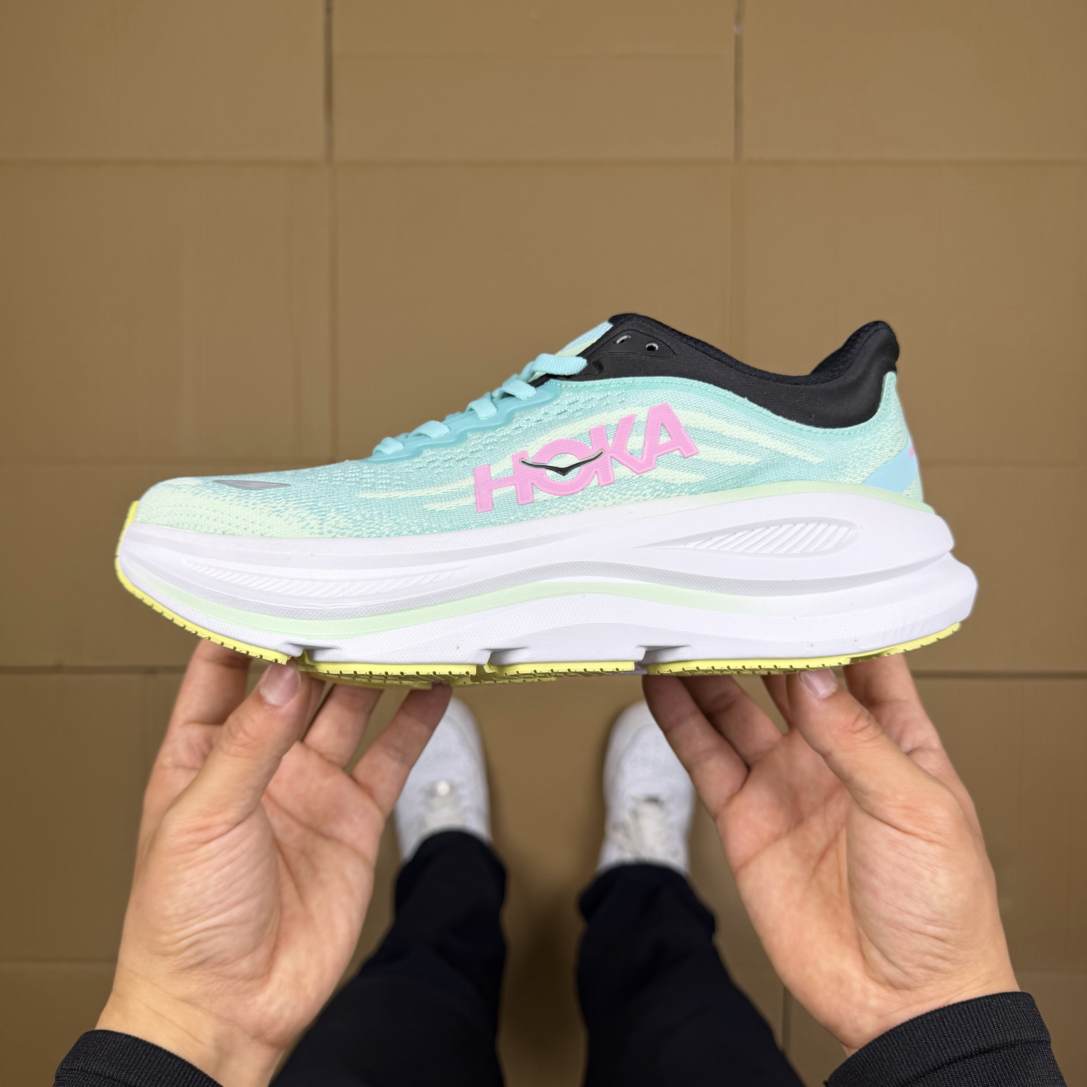 Hoka One One Bondi 9 