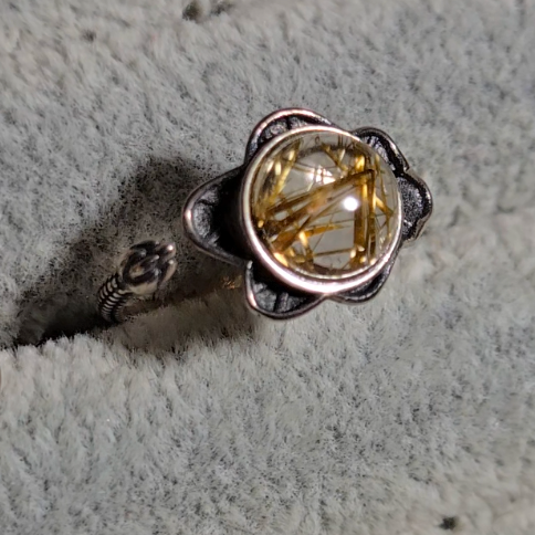 Golden rutilated quartz round floral ring in adjustable sterling silver (B) - RT1470