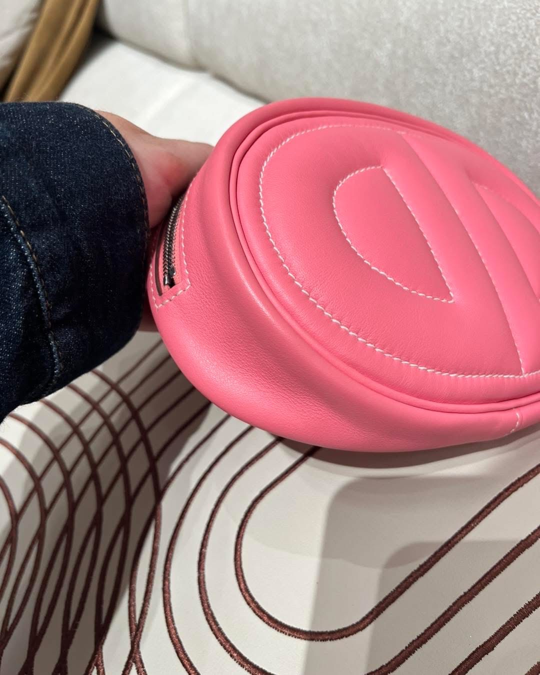 Hermes in the loop belt bag STAMP Y ,100%Authentic,98%new✅dust bag