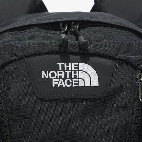 The North Face Mini Shot Black 18L