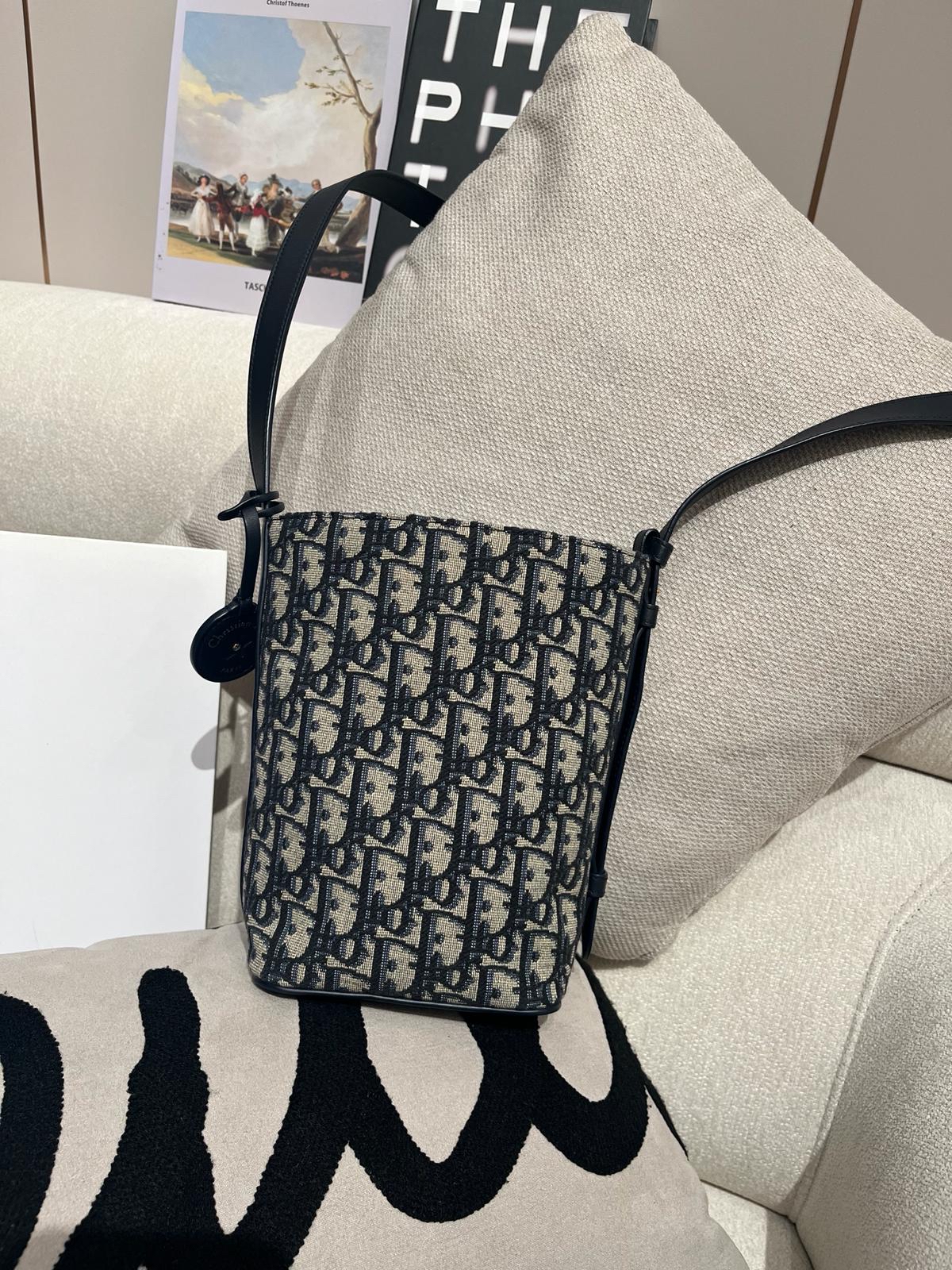 Dior Diorstar Mini Bucket 100%Authentic, 95%New ✅Dust bag