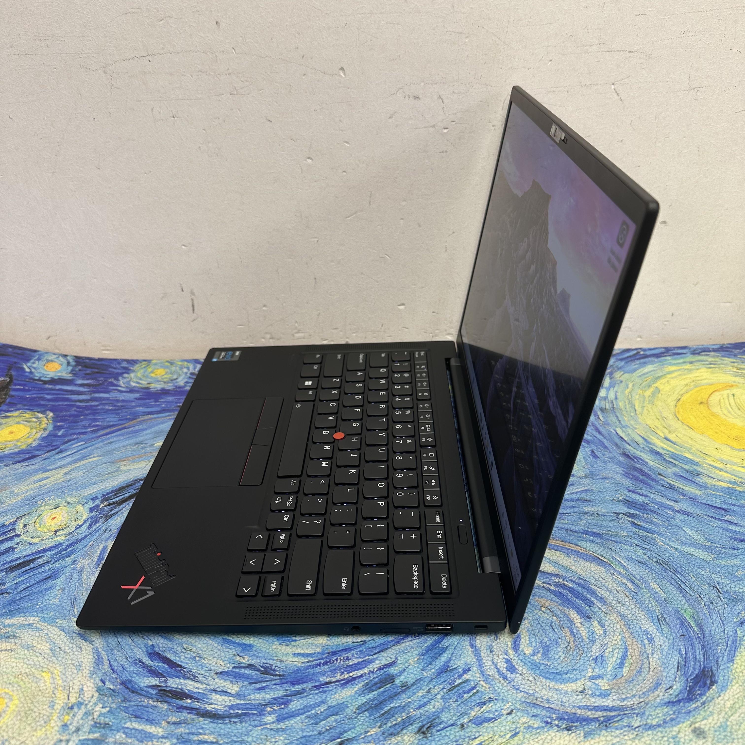 (聯想頂級商務機X1 Carbon i7 11代🔥) Lenovo Ultrabook ThinkPad i7-1185G7/ 16,32GB Ram /512GB SSD/1080p/指紋解鎖/gen9/頂級ultrabook/Type C充電/超輕薄/ Gaming Laptop / Notebook / 文書機/ PC / 