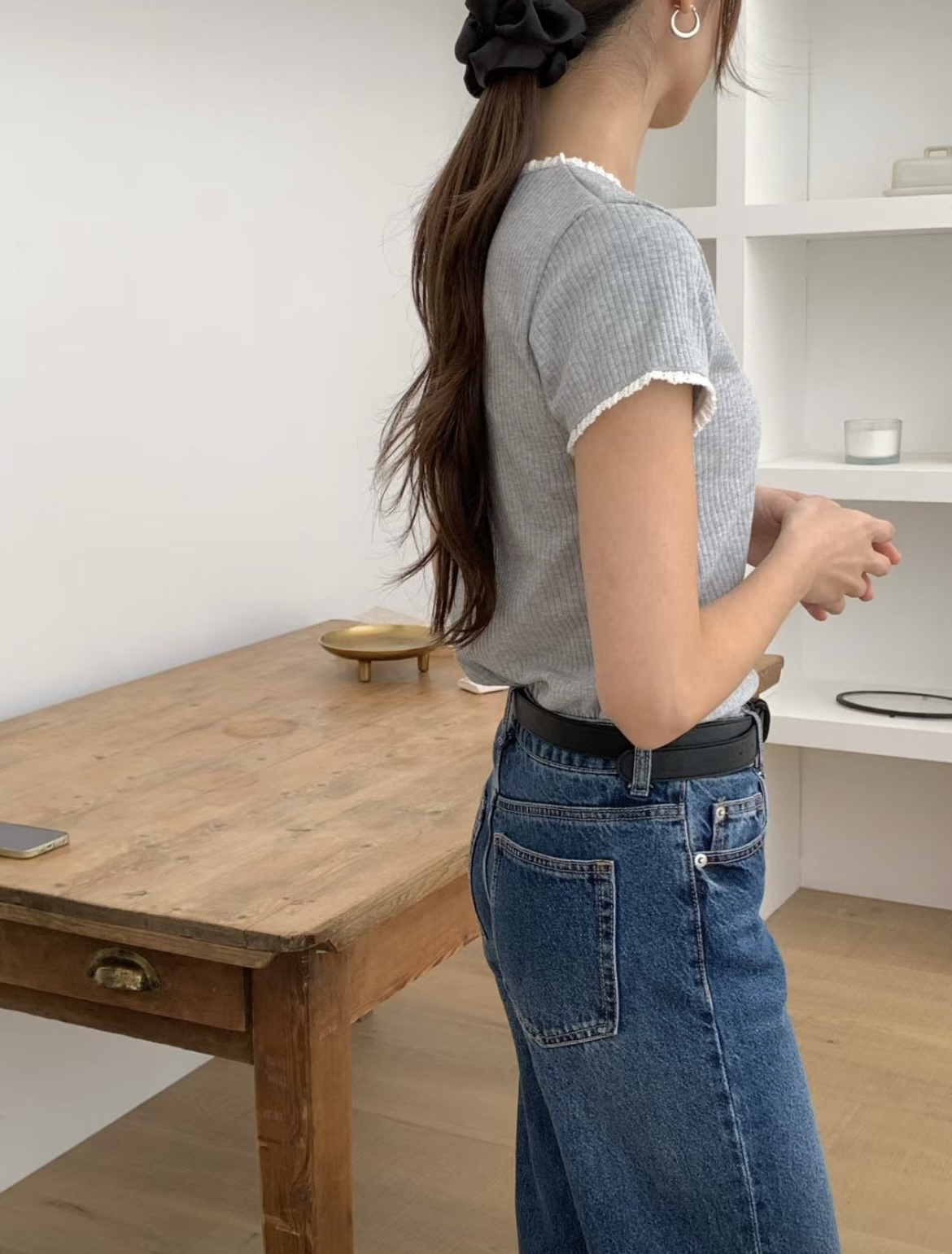 ❥ 花 邊 坑 紋 上 衣 。