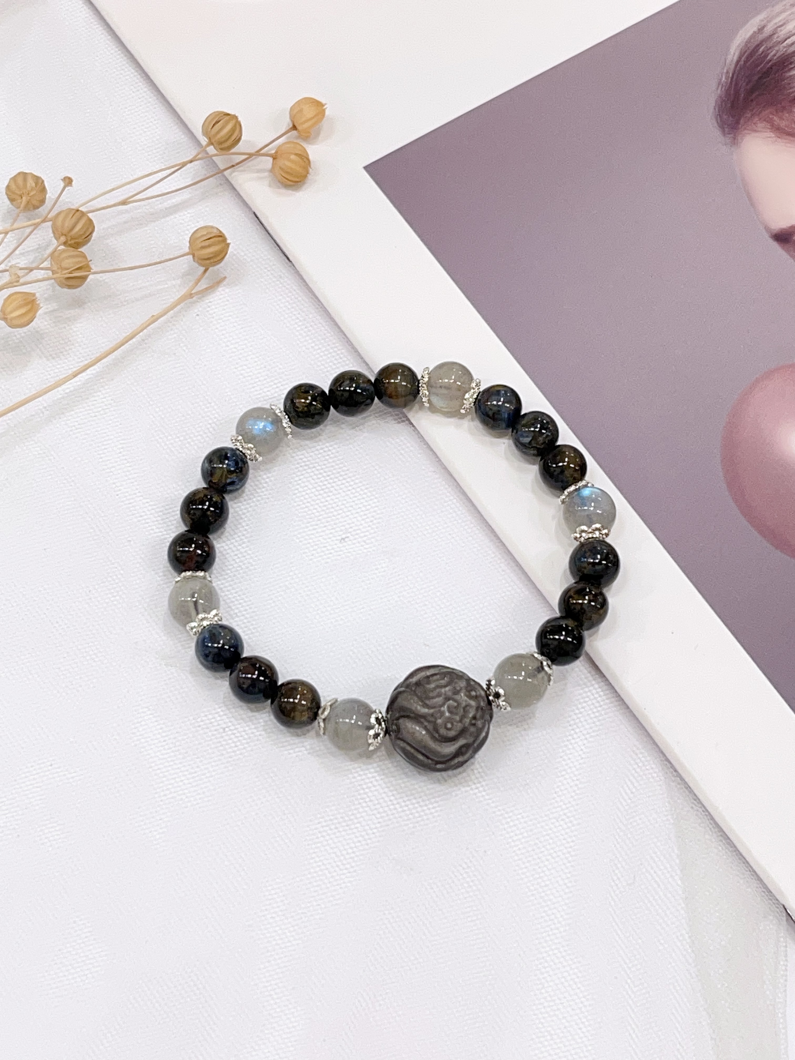 🦊 银曜石九尾狐 × 月光石 × 蓝虎眼手串 Silver Obsidian Nine-Tailed Fox & Moonstone & Blue Tiger Eye | 7mm-8mm