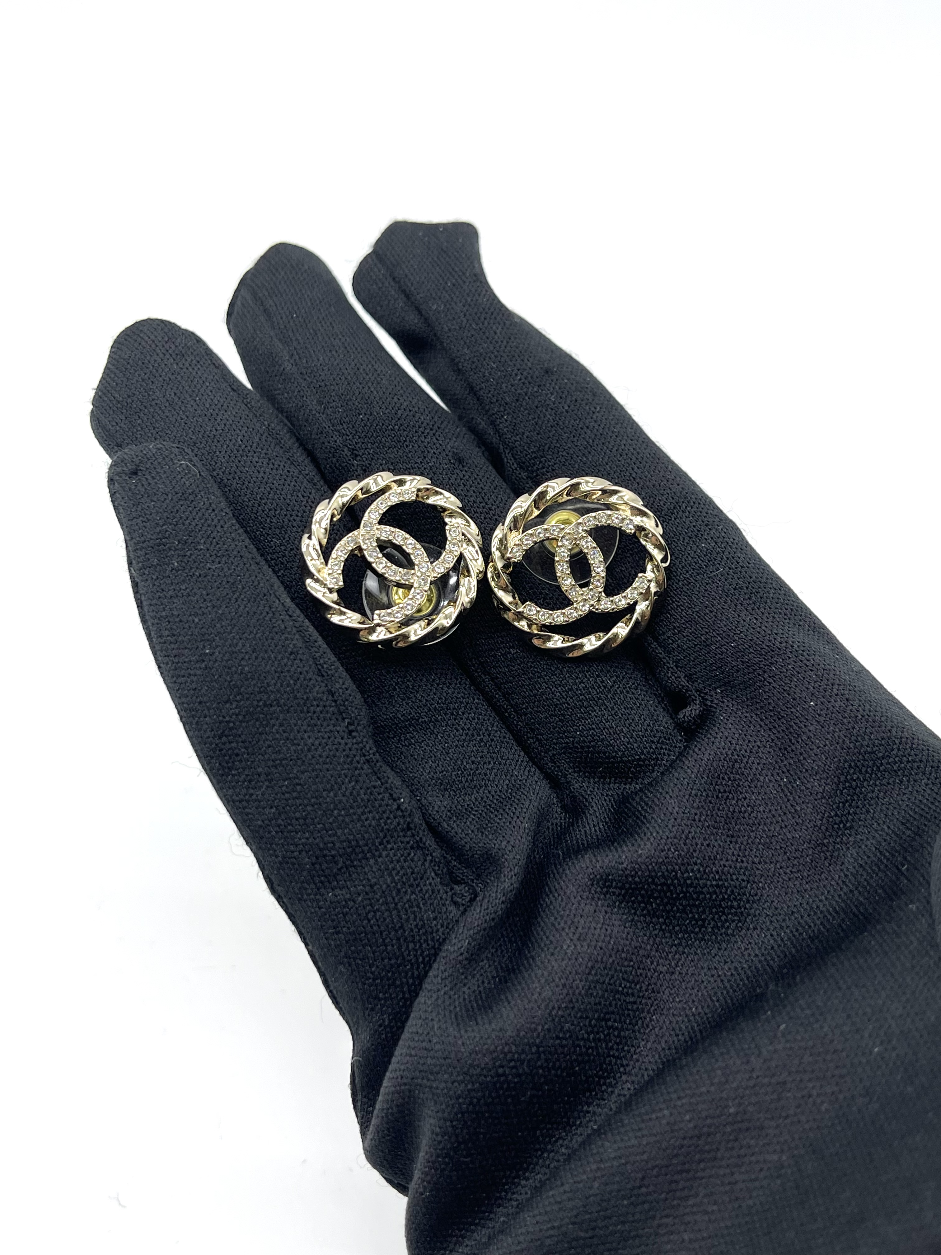 Pre-owned Chanel CC Earrings / Product Code: 26032319