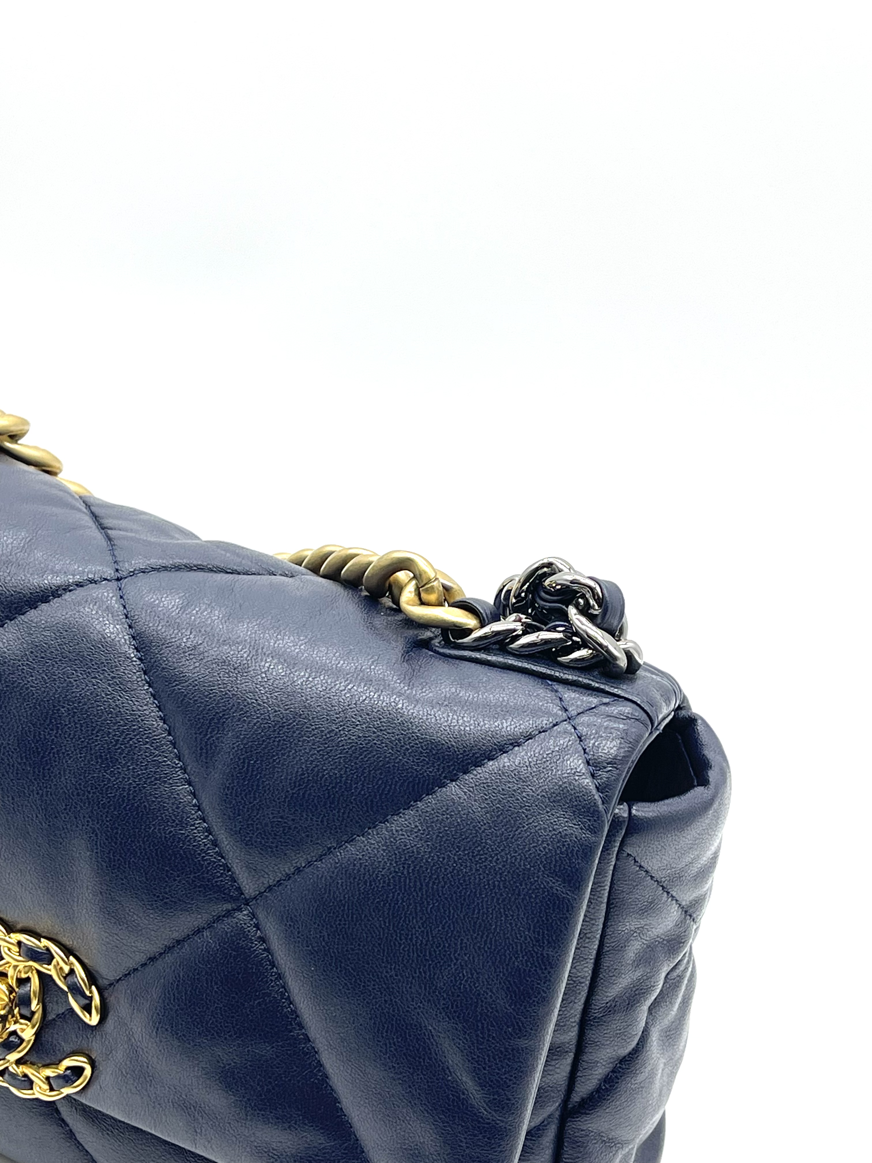 Pre-owned CHANEL 19 / Product Code: 26031904