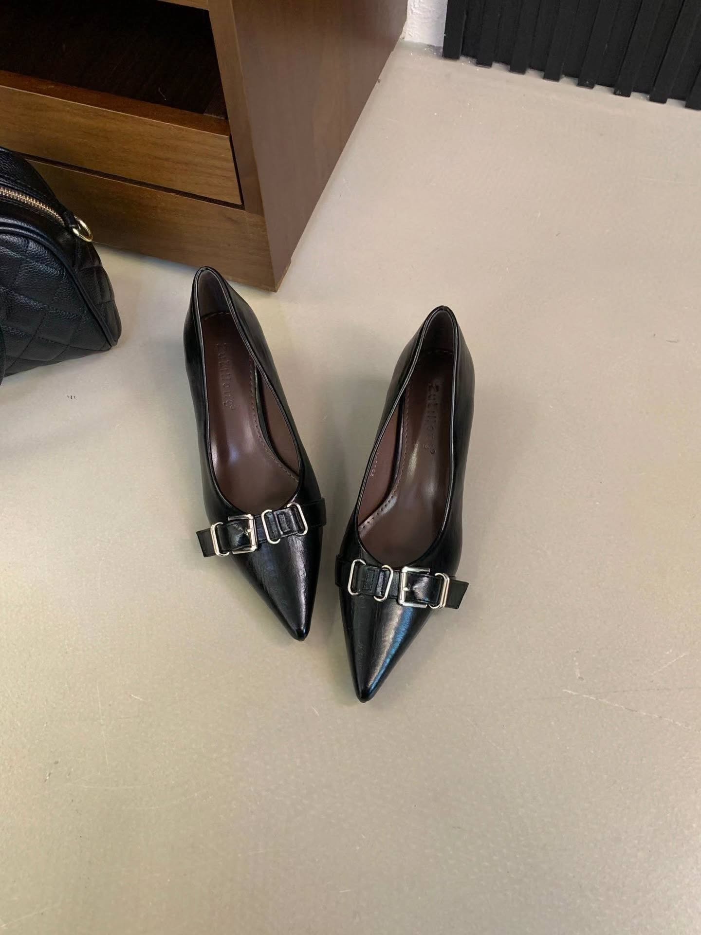 7388-1 时尚扣带高跟鞋 🇨🇳