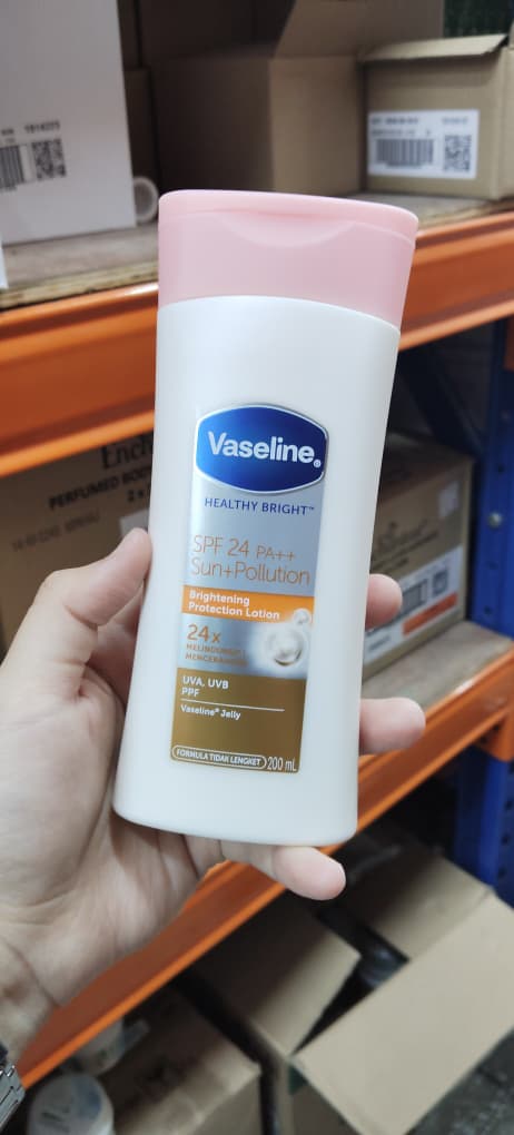 SPF 24 Protection PA++ Vaseline Body Lotion 200ml 