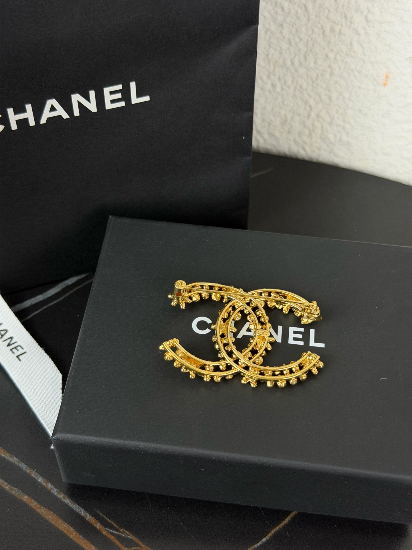 【預訂貨品】Chanel雙C小花帶鑽胸針 