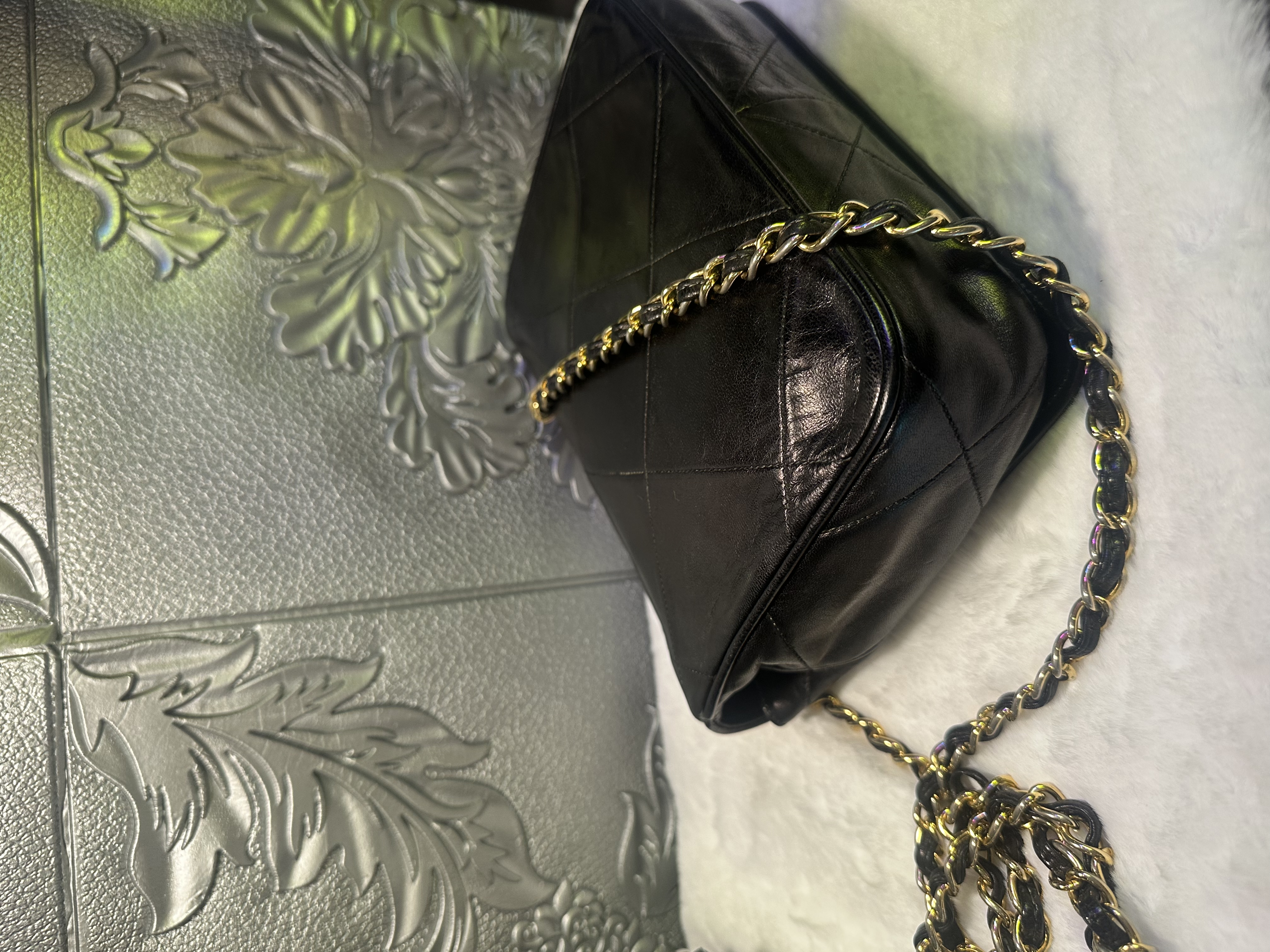 vintage chanel black leather classic flap chain bag