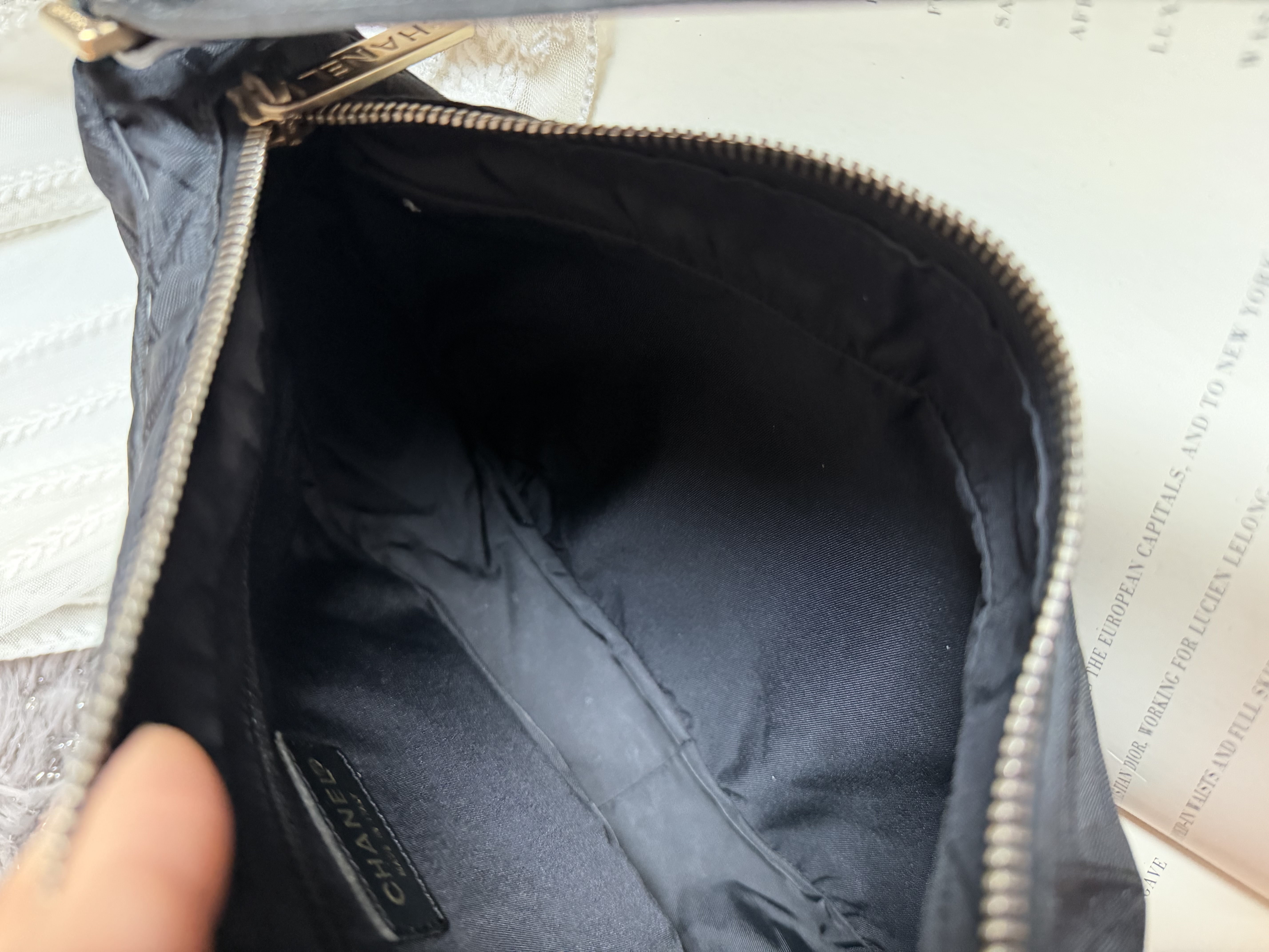 vintage chanel black jacqurd shoulder bag / pochette 