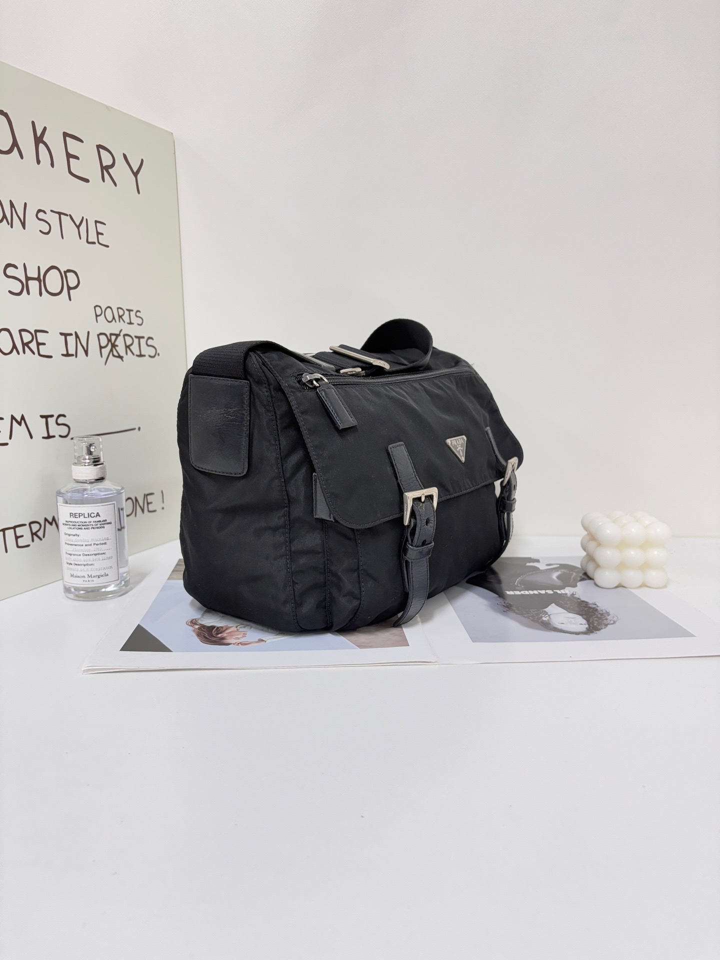 【預訂貨品】prada黑色尼龍郵差包