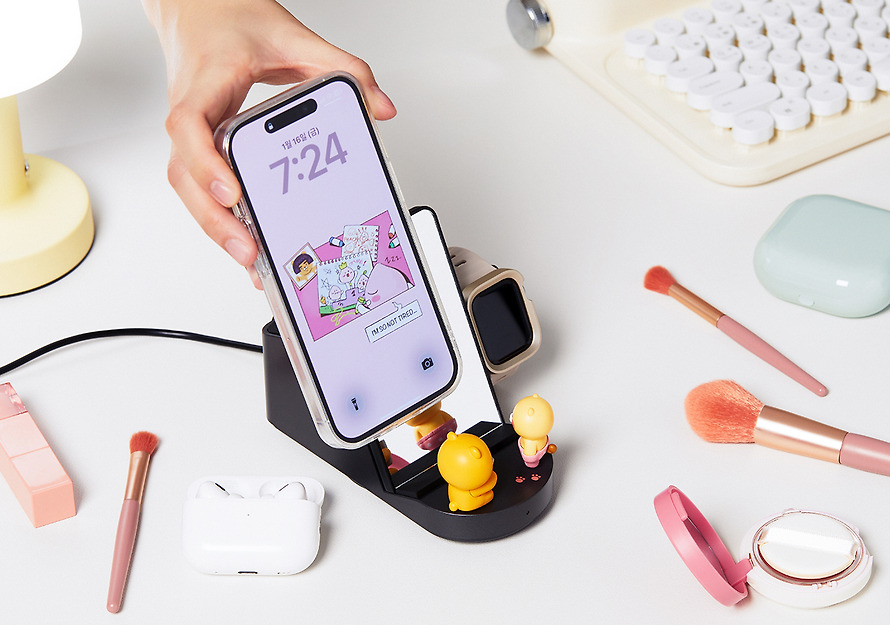 Ryan & 春植 三合一 旋轉無線充電座