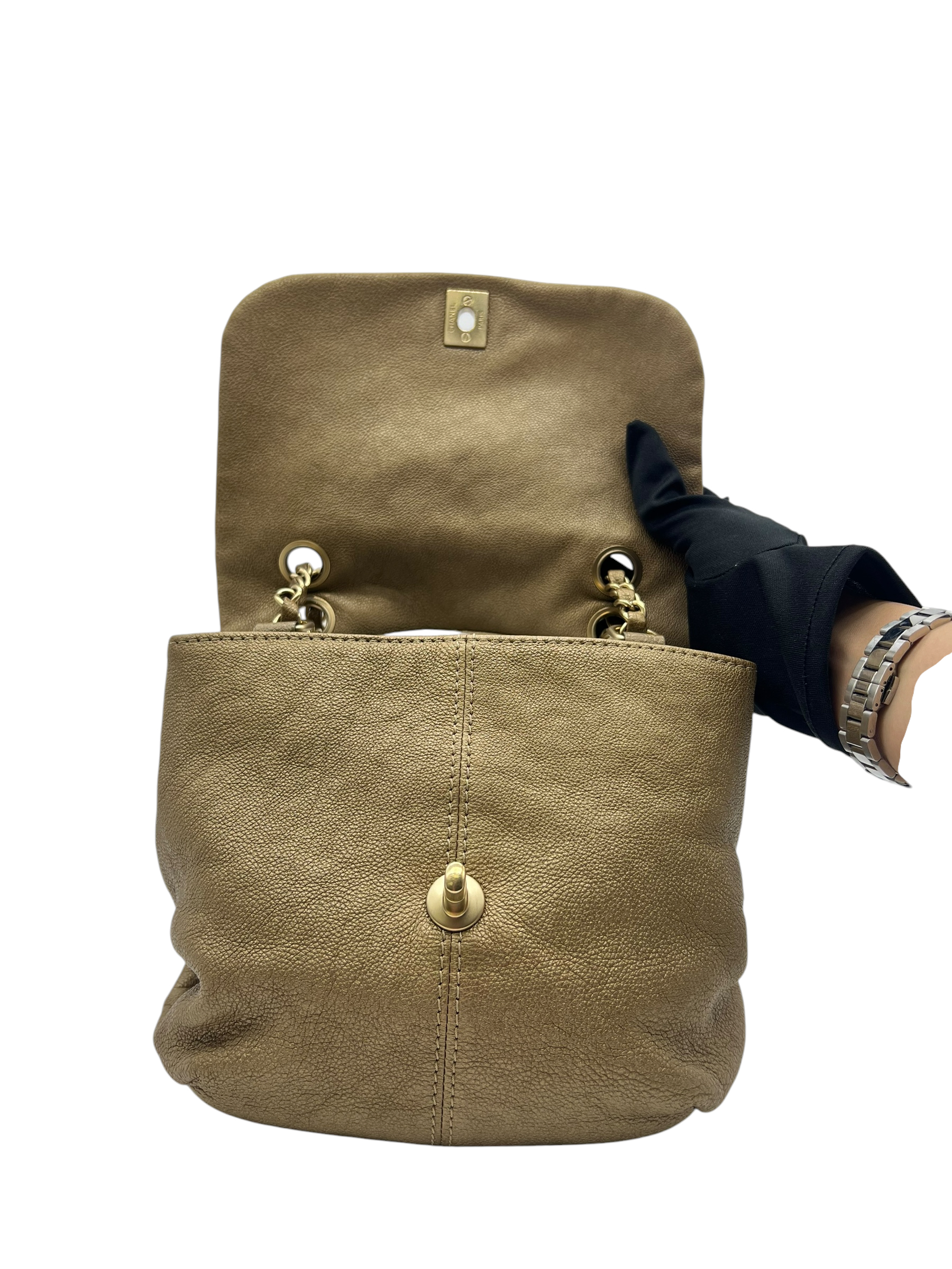 Pre-Owned CHANEL Quilted Calfskin Trianon / Product Code: 26052010