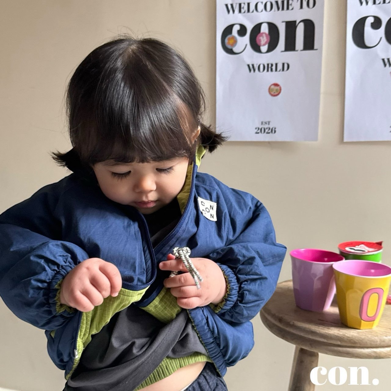 Con | Reversible Jumper