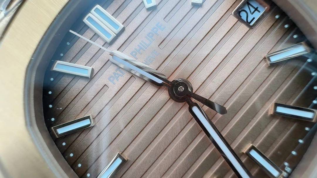 百达翡丽鹦鹉螺系列玫瑰金腕表