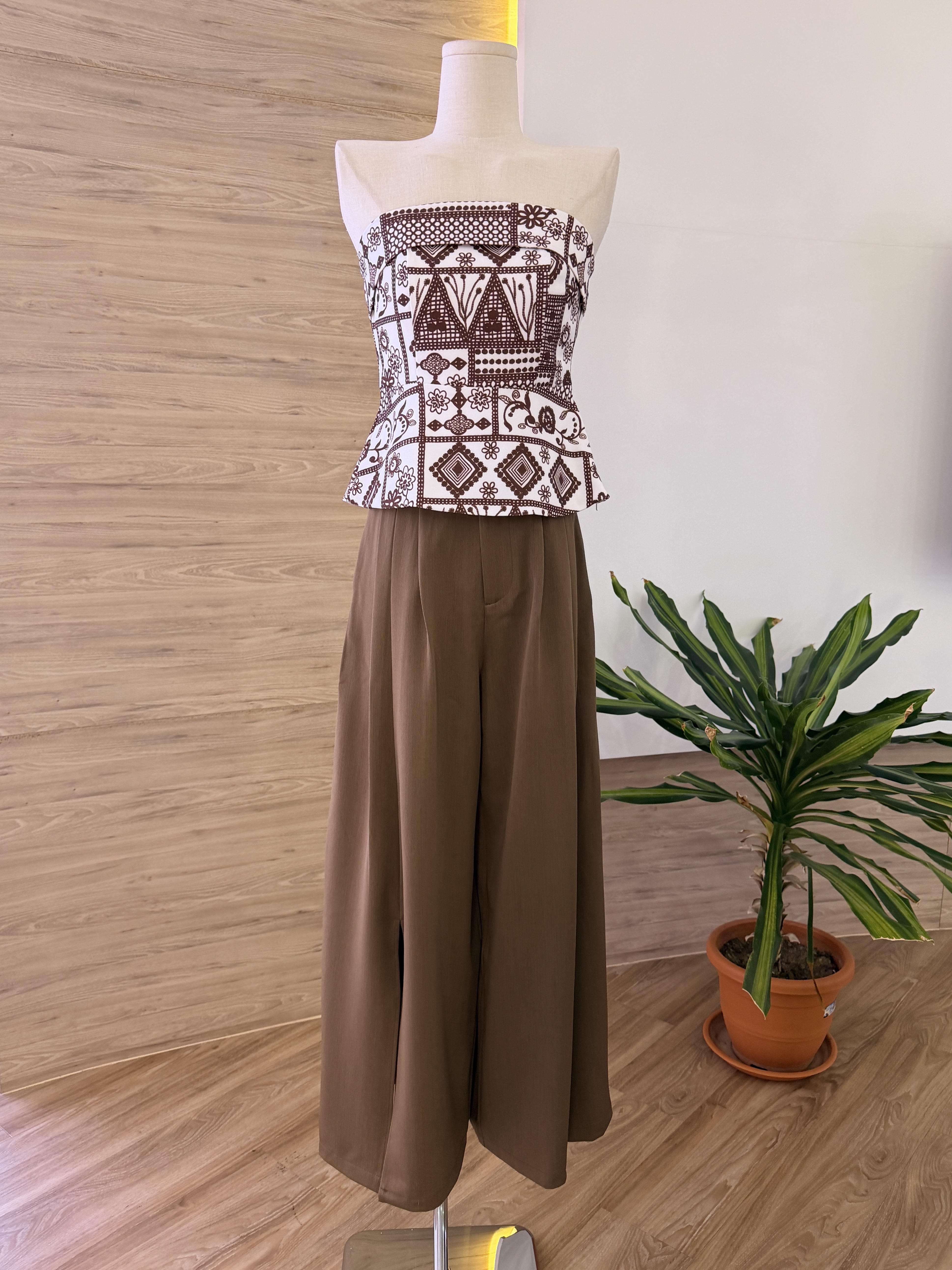 Sophia Wide-Leg Pant