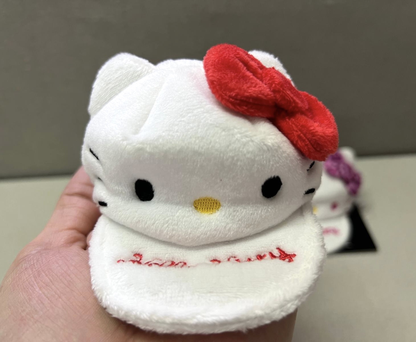 🎌日本直送🎌 Hello Kitty帽造型掛袋