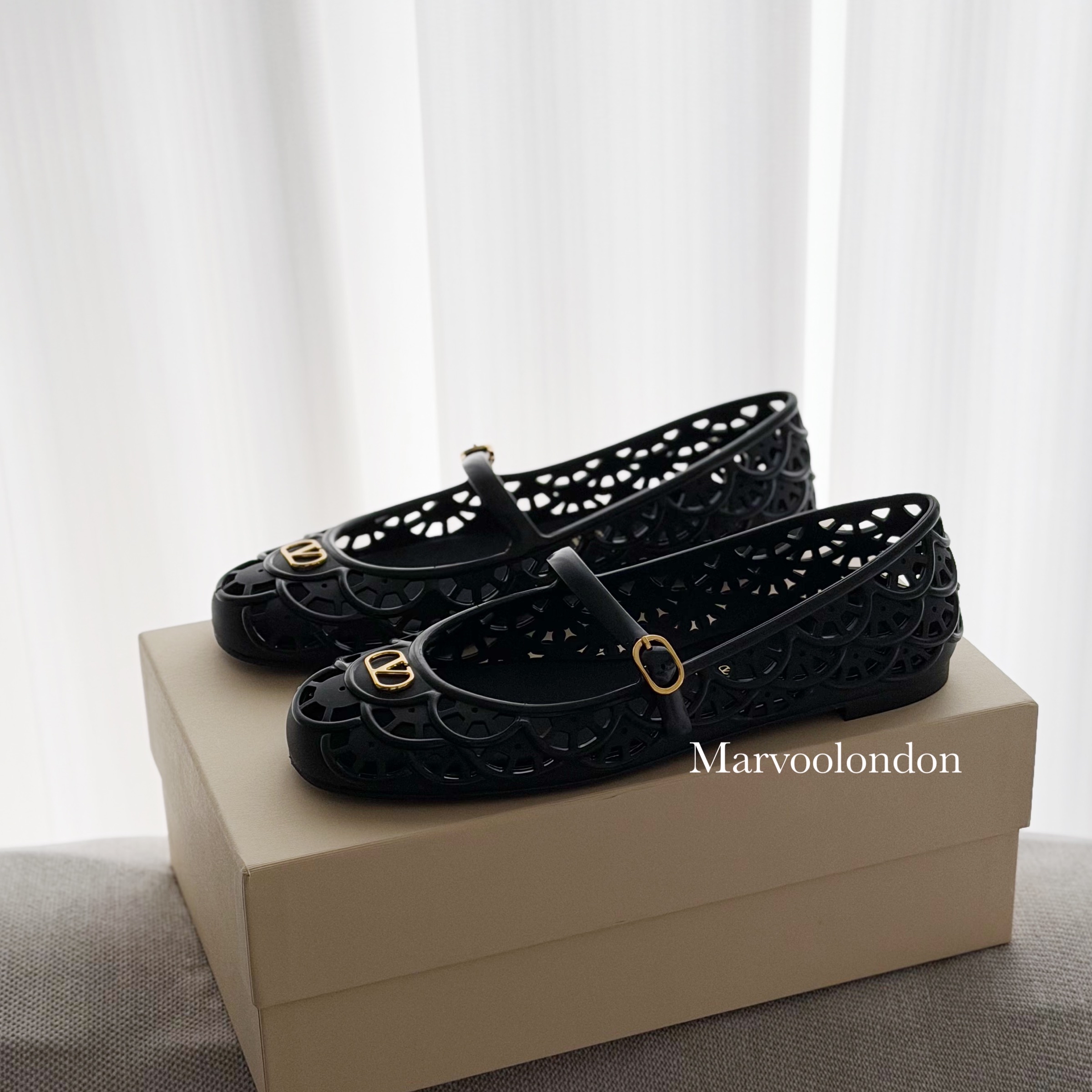 折後✨新款🆕訂貨🍒Valentino 防水jelly flat  落雨可以著！  Size 36/37/38/39/40