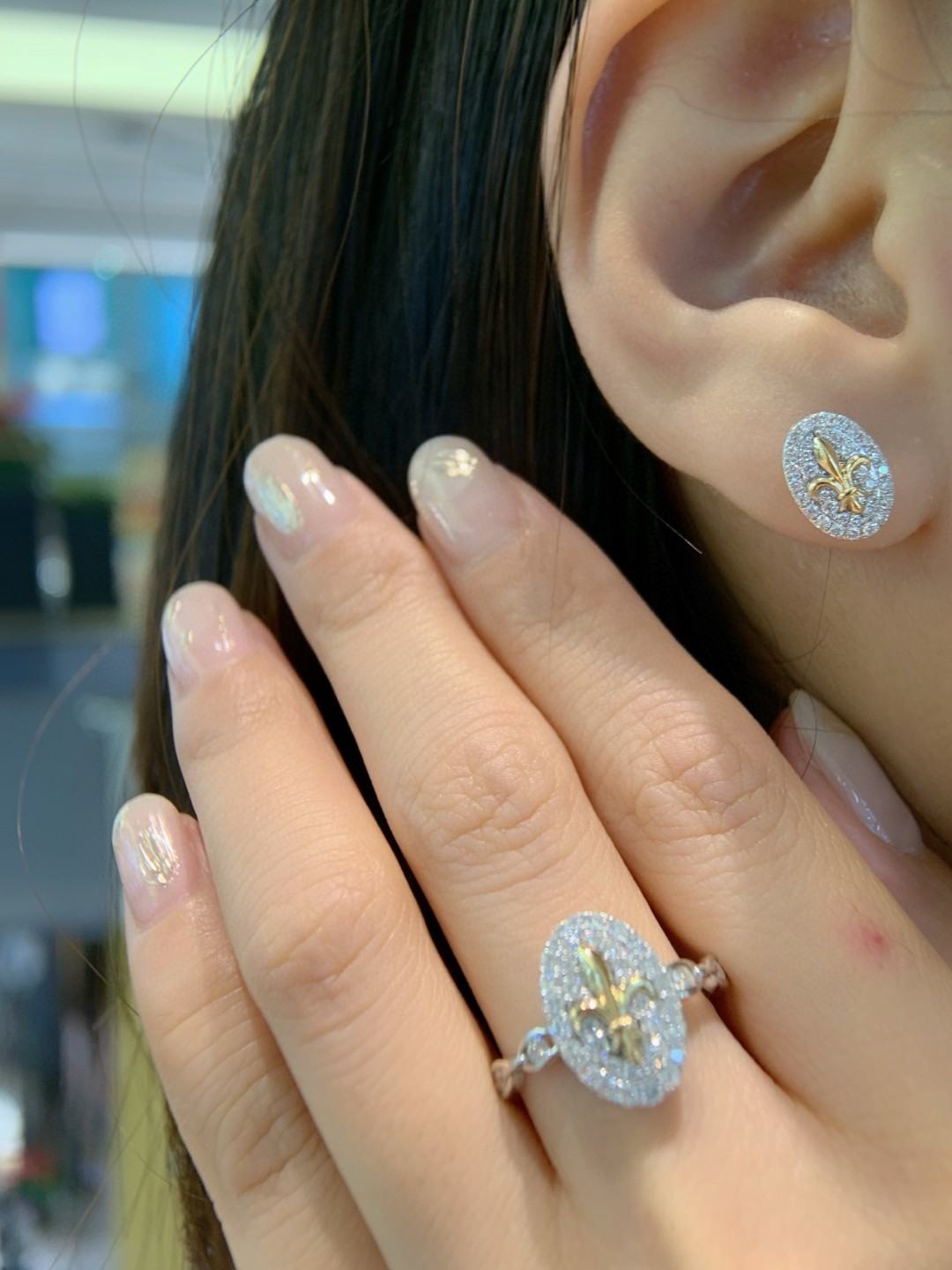 18K Diamond Earrings 
