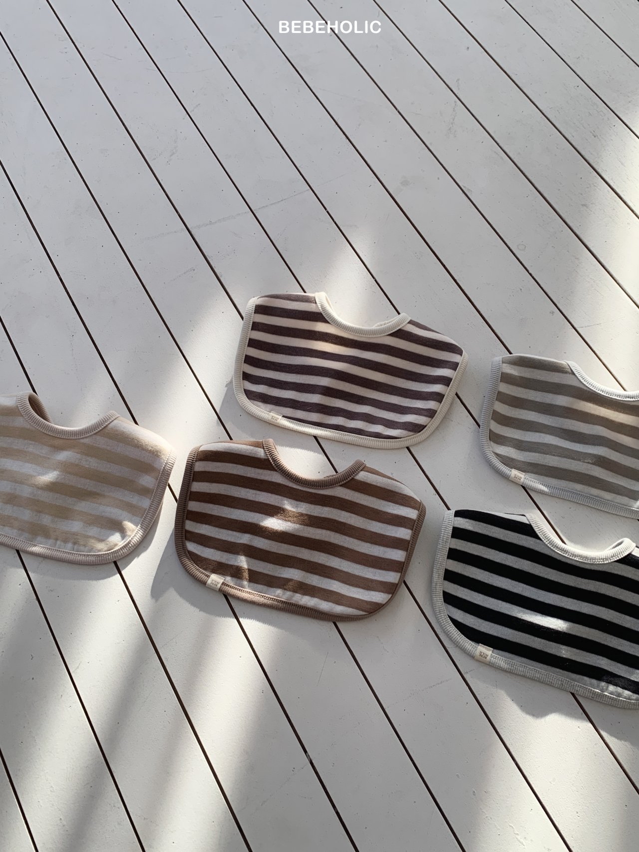 🌸預訂 韓國直送🌸🇰🇷BEBEHOLIC五色標籤條紋純色雙面毛圈口水圍兜