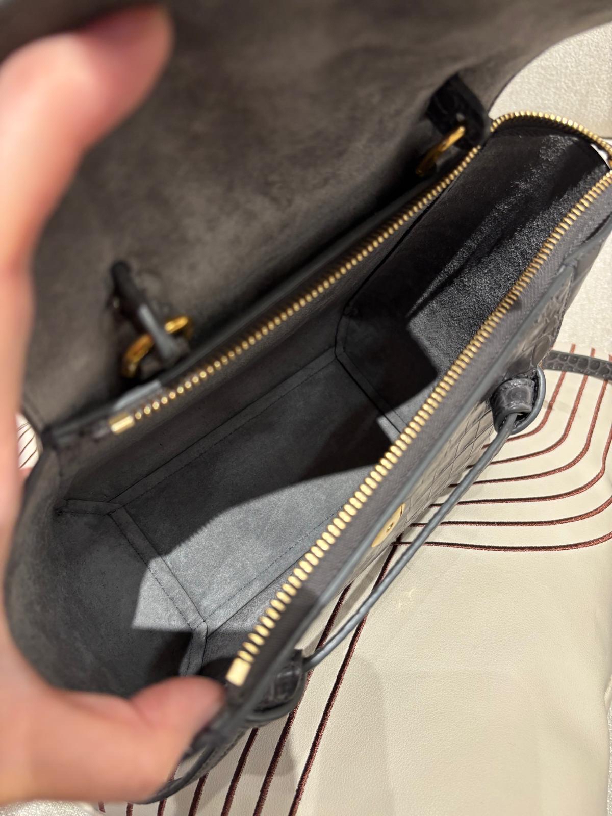 Celine Nano Belt Bag 2 Way Bag 深灰壓鱷魚紋牛皮金扣 100%Authentic,95%new✅dust bag 