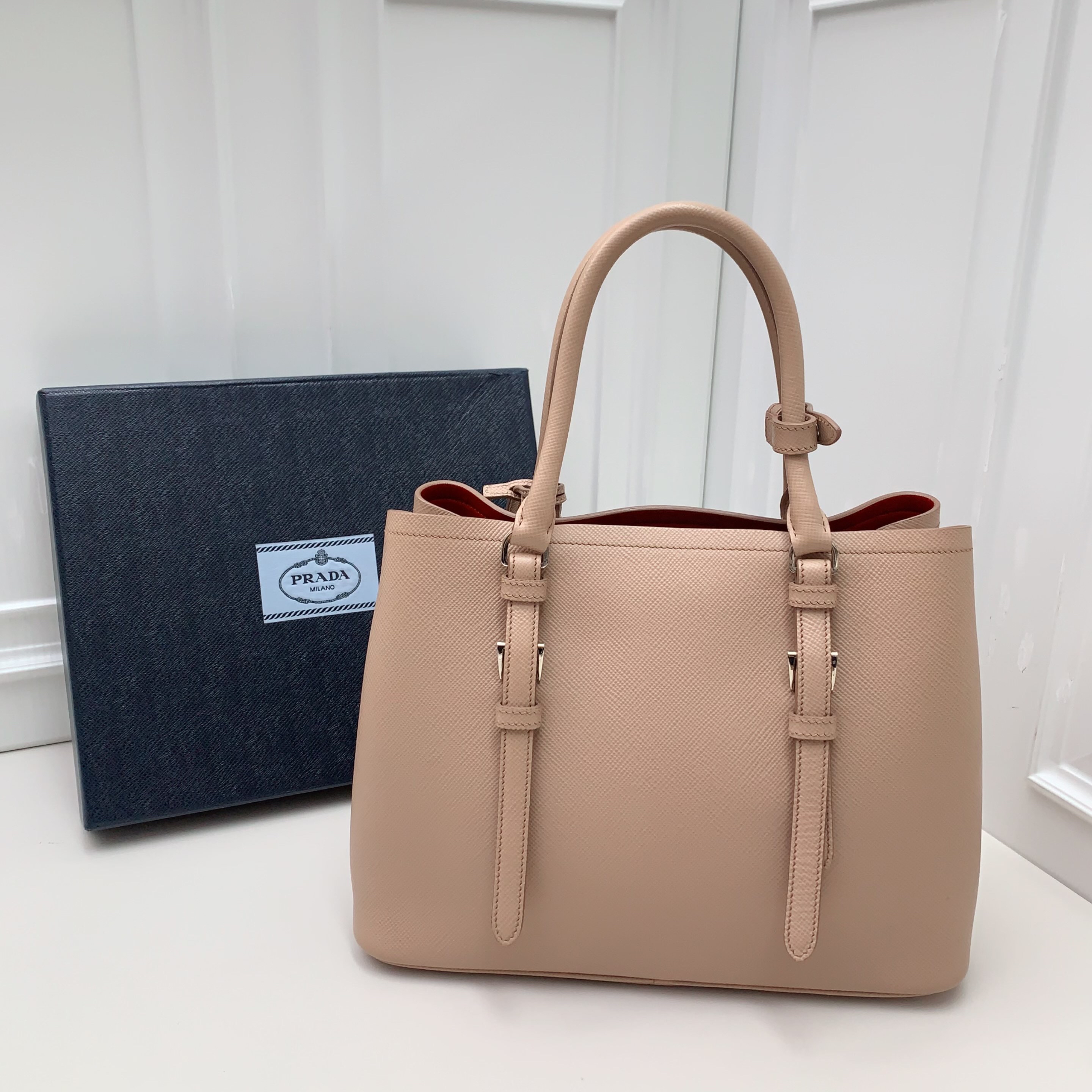 【預訂貨品】PRADA 淡粉色殺手包