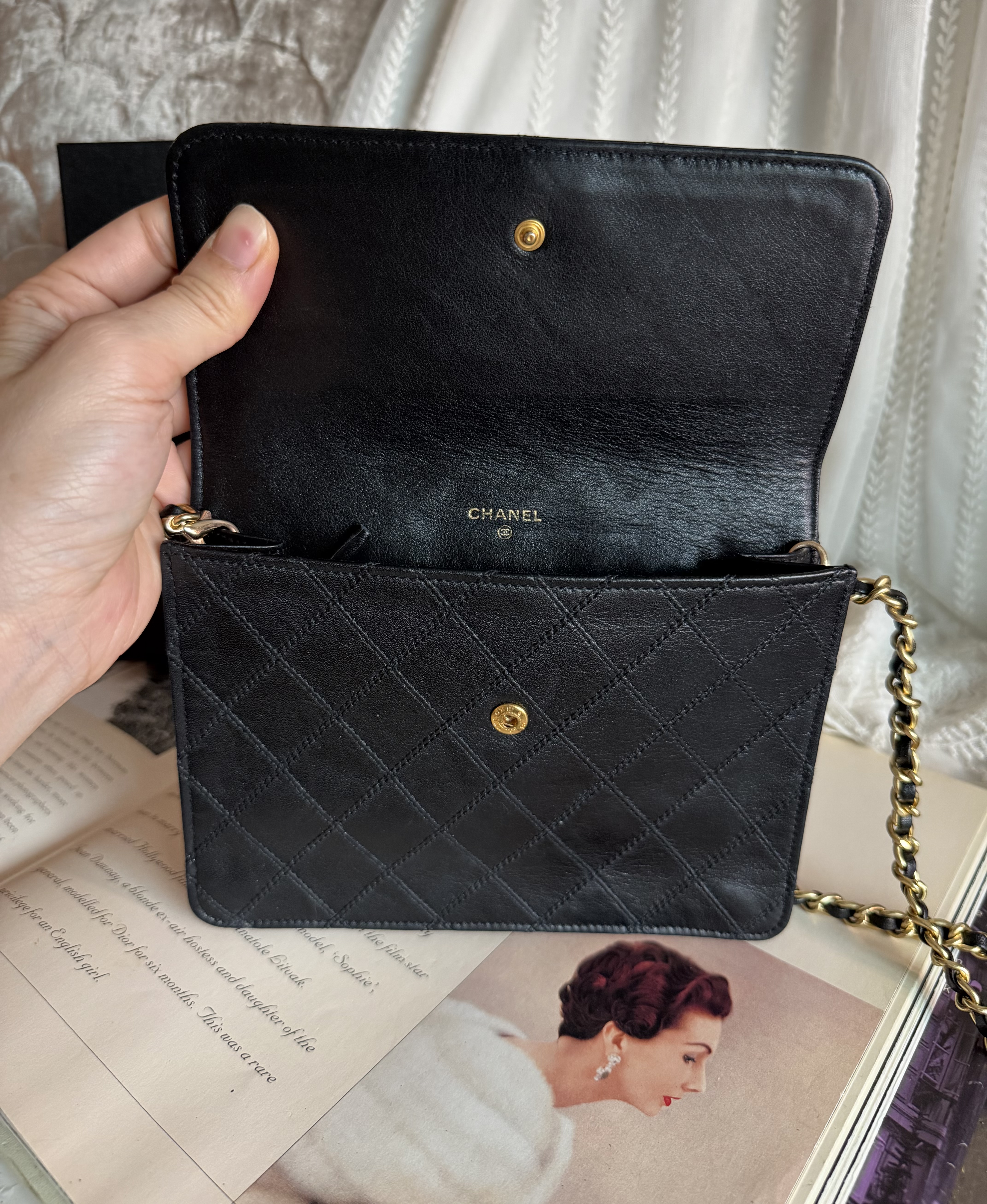 chanel cc black matelasse  black leather flap cutch bag