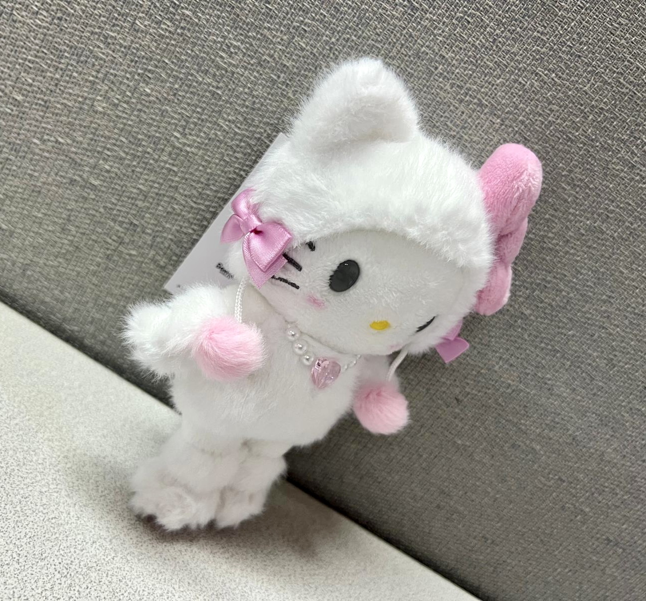 🎌日本直送🎌 原宿限定Kawaii Sanrio Factory長腿系列白貓造型公仔掛飾