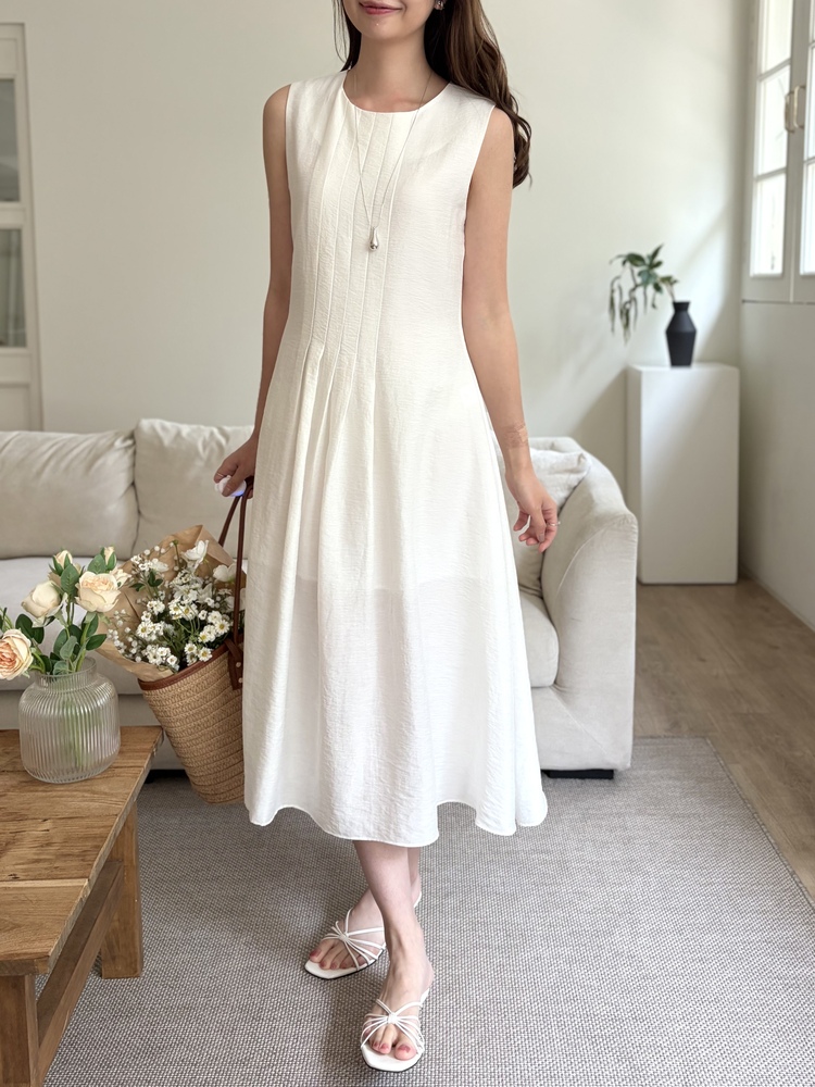 Linen Pintuck Dress (Ivory)
