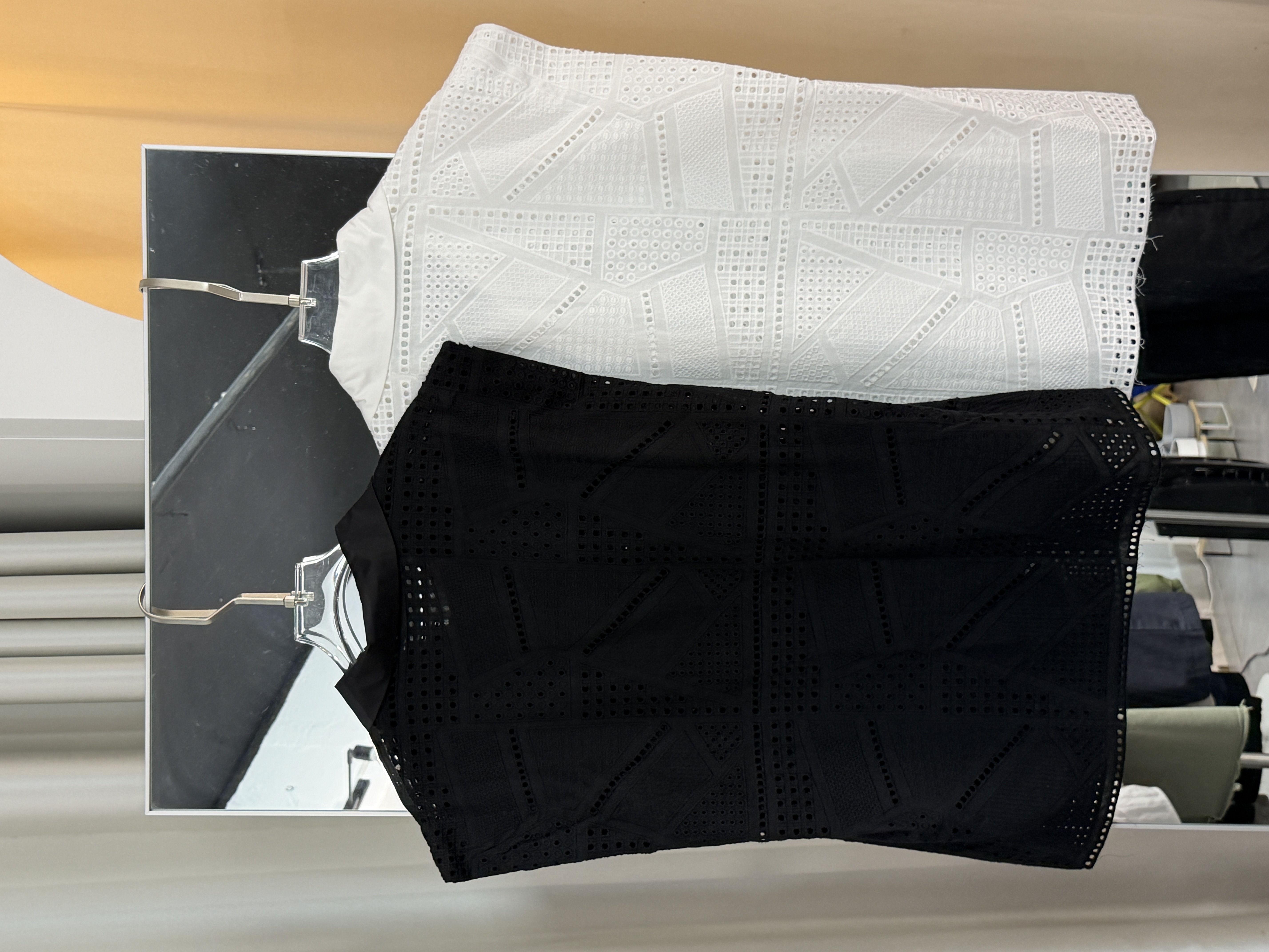 鏤空蕾絲無袖襯衫