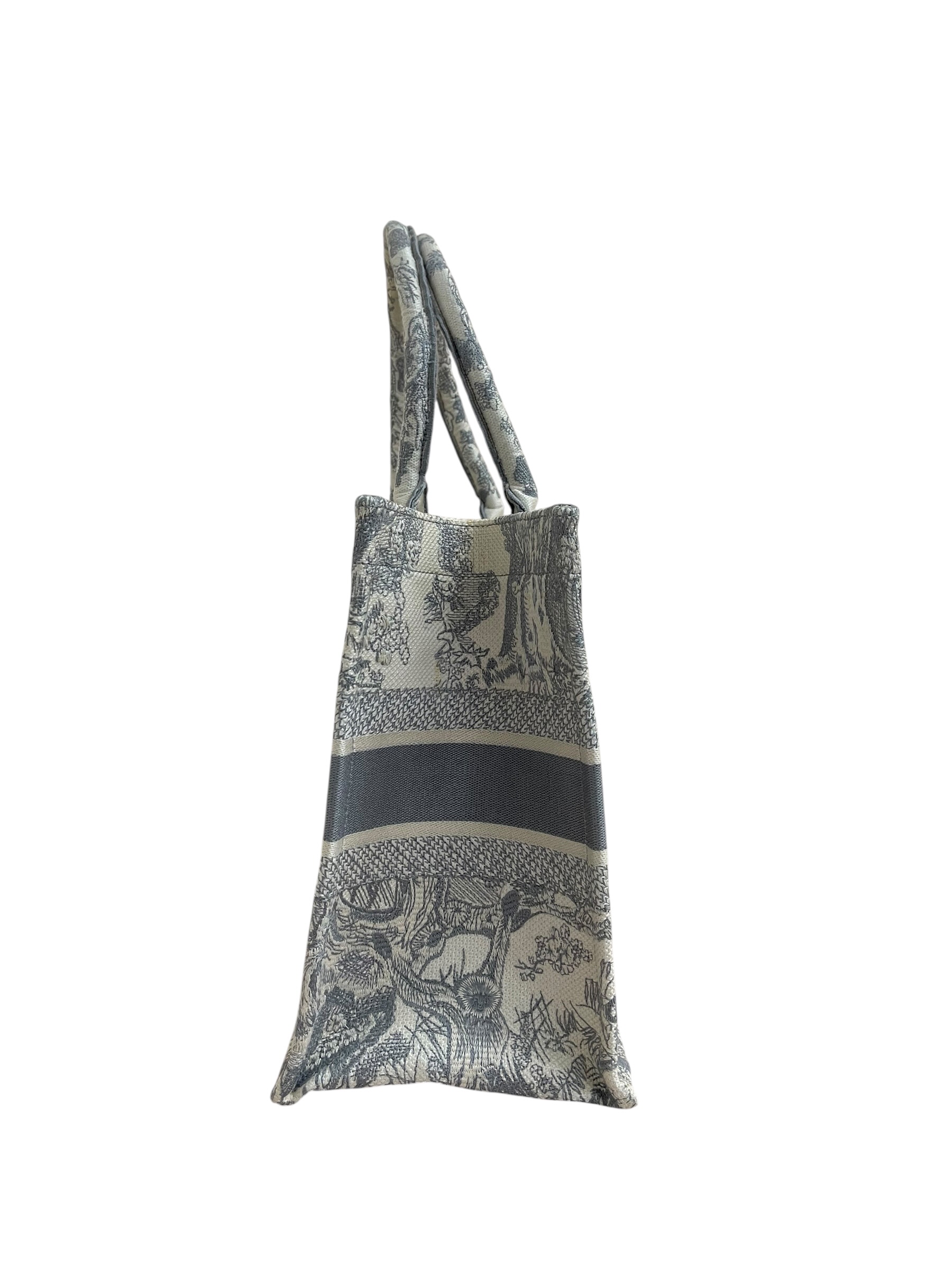 Pre-owned Dior Book Tote / Product Code: 062901